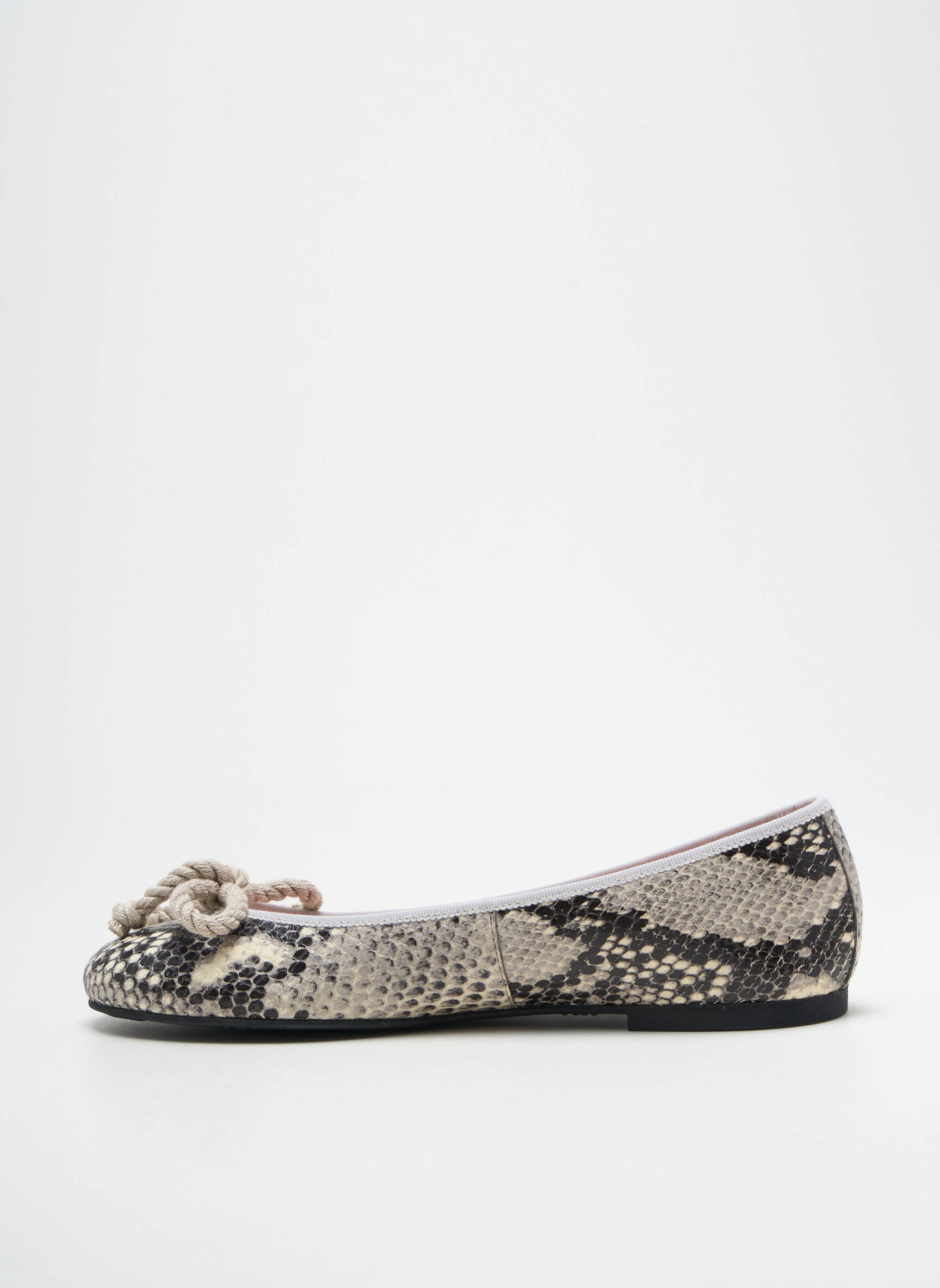 Balerinos satino audinys plokščias kulnas iki 3 cm pilka PRETTY BALLERINAS moteris
