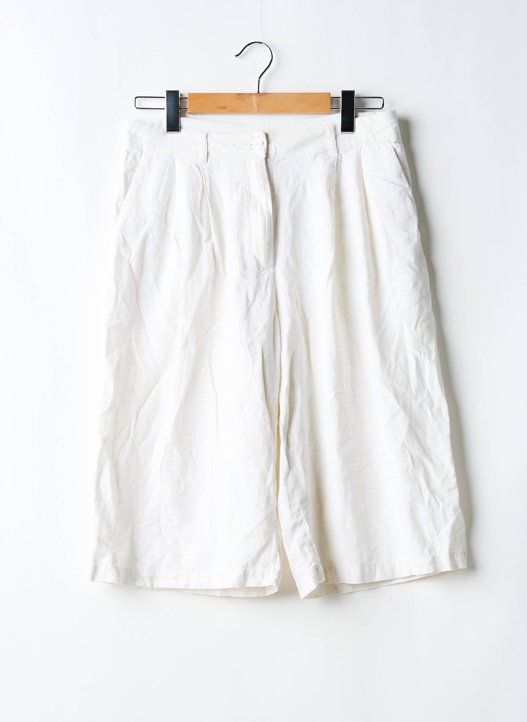 Bermudas tiesi kirpimas normala dydis baltas AMERICAN VINTAGE moteris