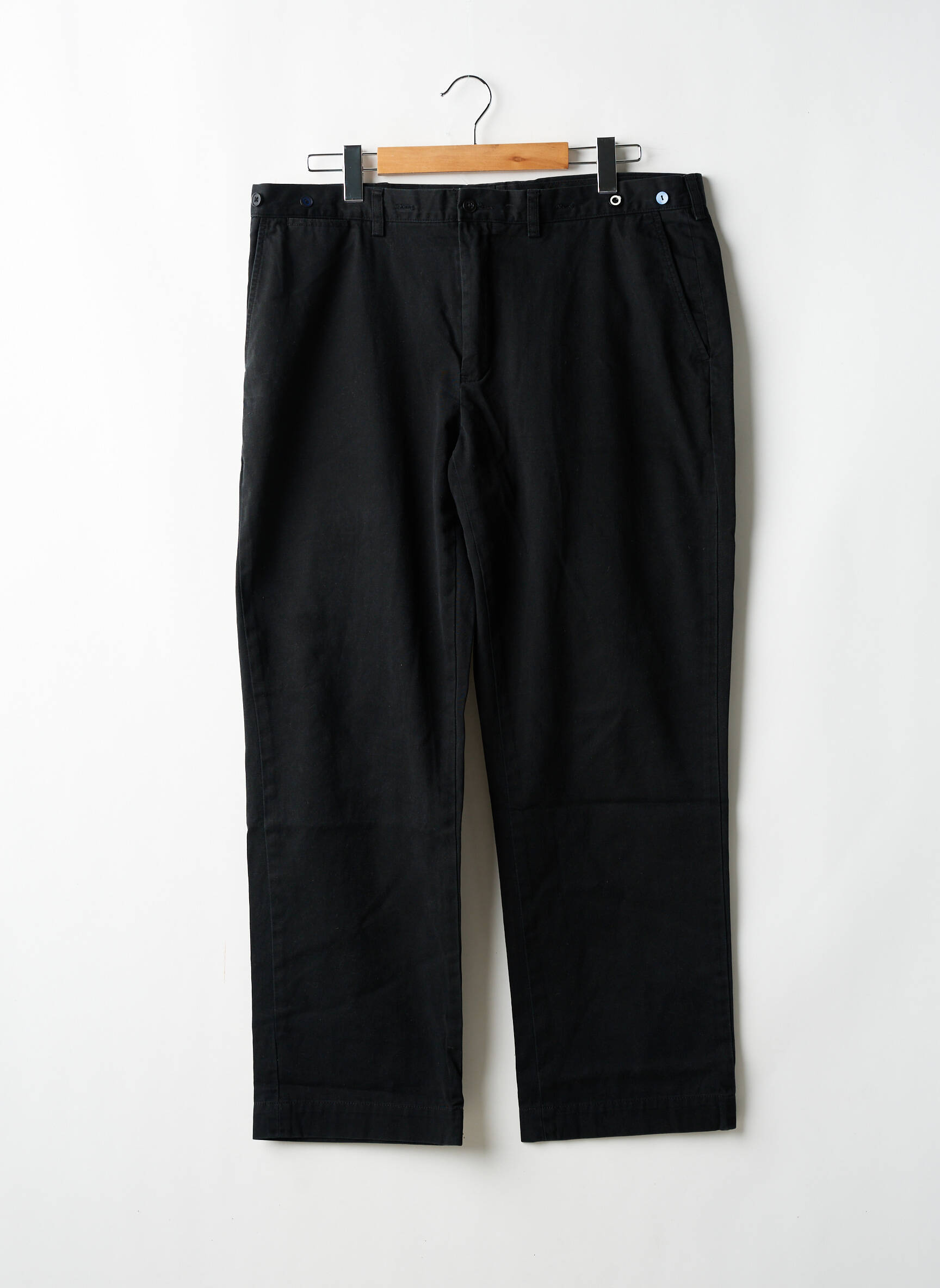 Chino kelnė popelinos audinys, kuris pasižymi lygiu ir tankiu paviršiumi. normala dydis juodas RALPH LAUREN vyras