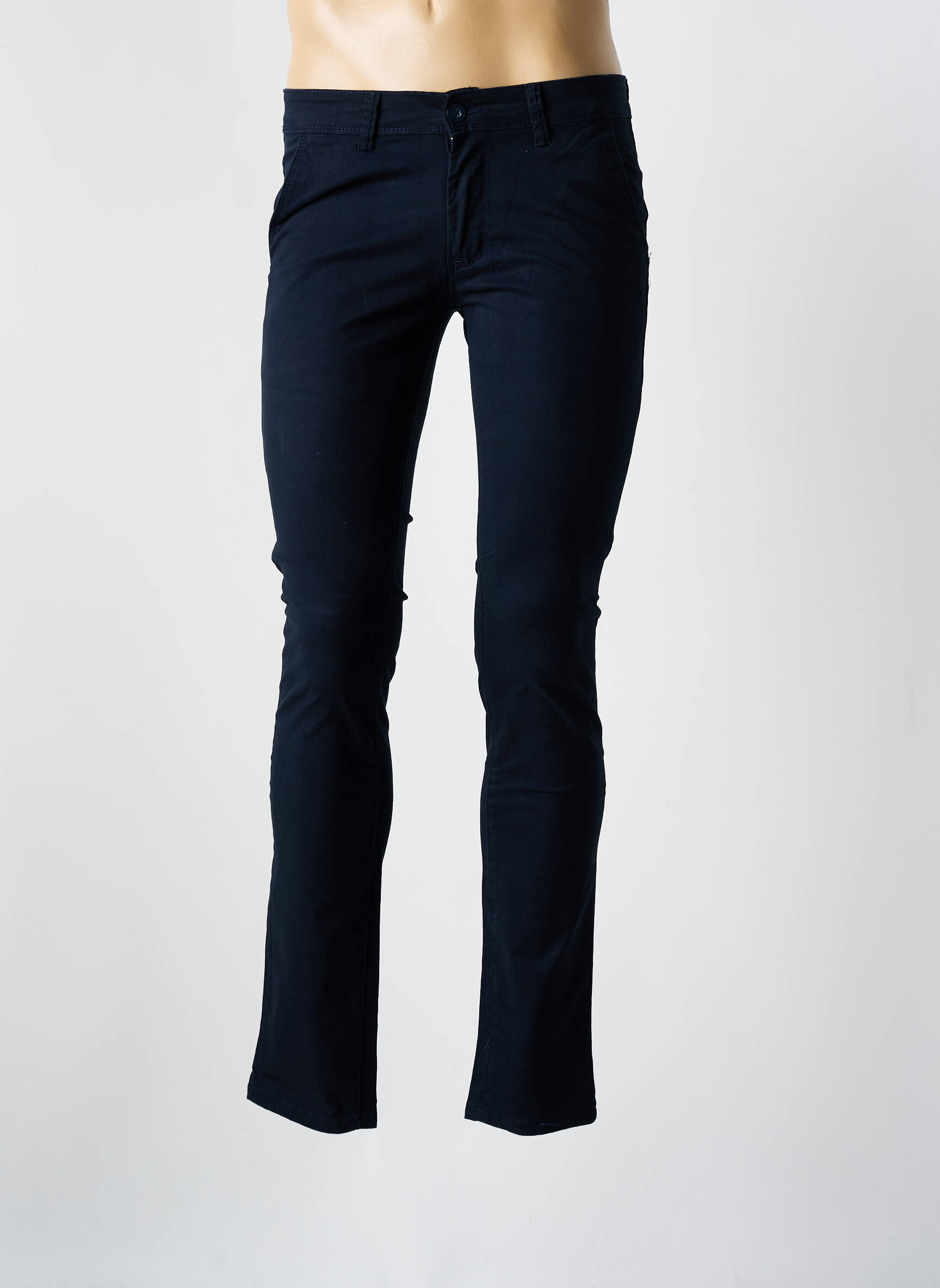 Chino kelnė popelinos audinys, kuris pasižymi lygiu ir tankiu paviršiumi. normala dydis mėlyna LEEYO JEANS vyras