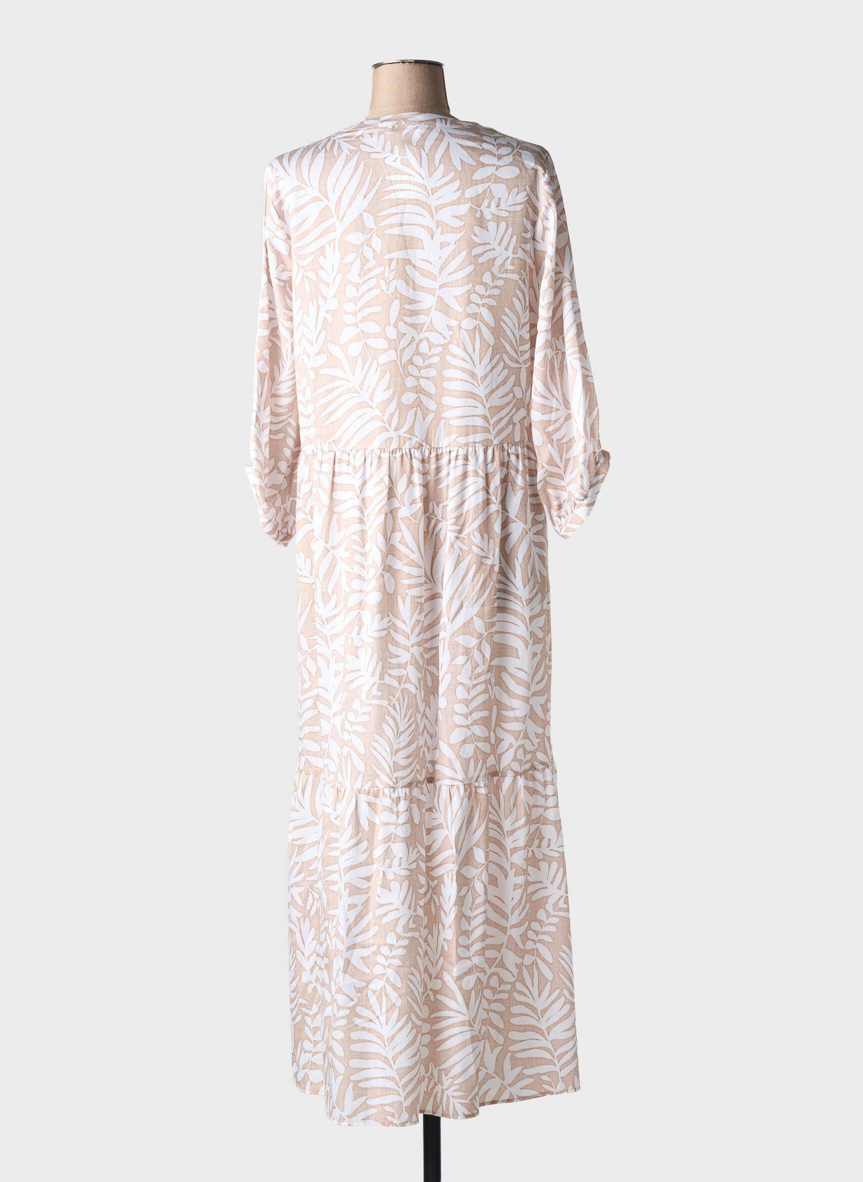Ilga suknelė gėlių raštas 3/4 rankovės bežinis JUST WHITE moteris
