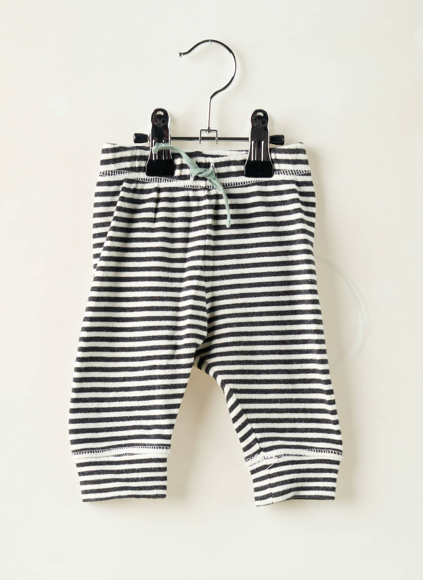 Tiesi kelnė užsegimas su raišteliais elastinė dydis juodas H&M berniukas