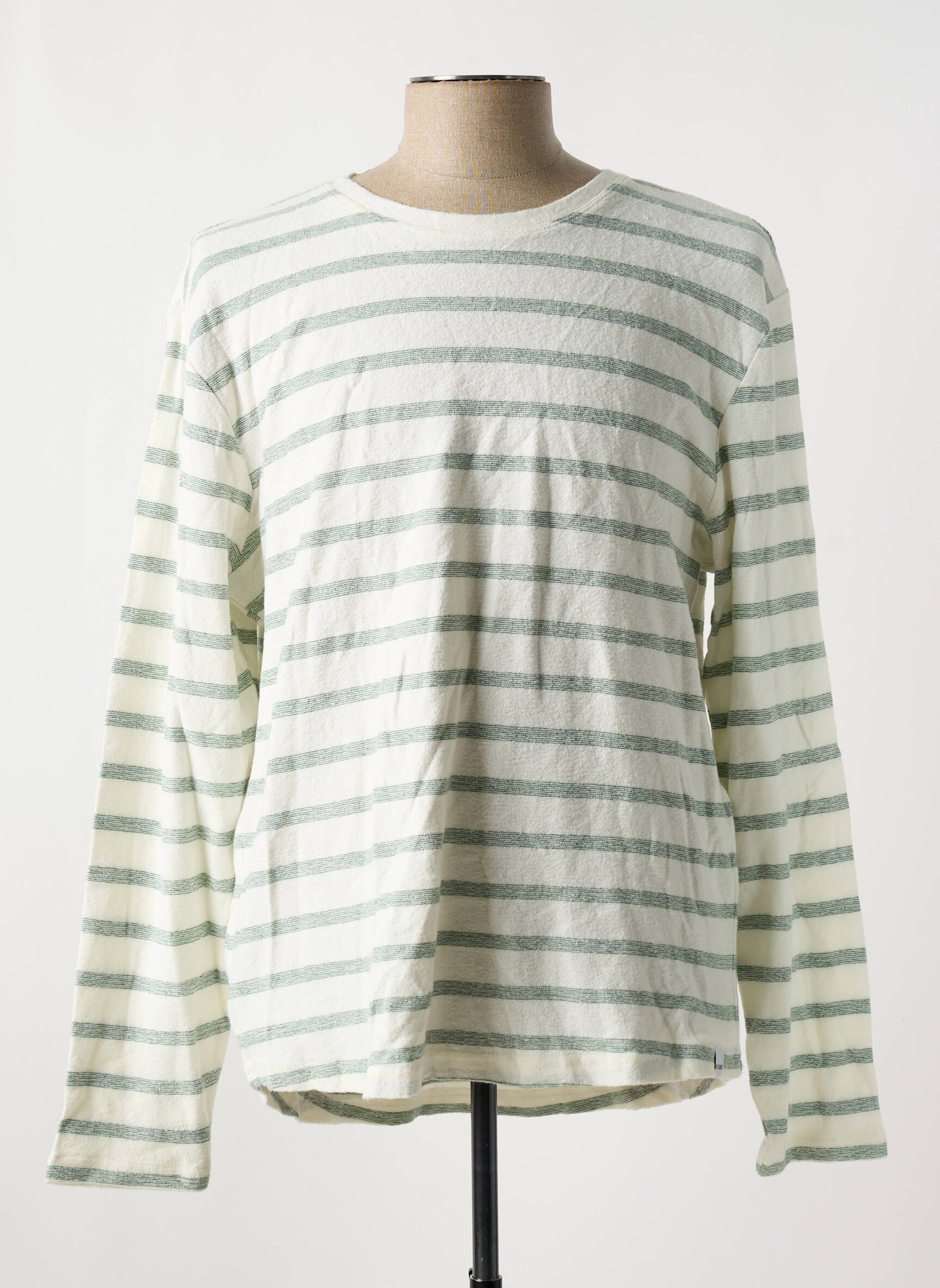 Mikroskopas baltas ONLY&SONS vyras