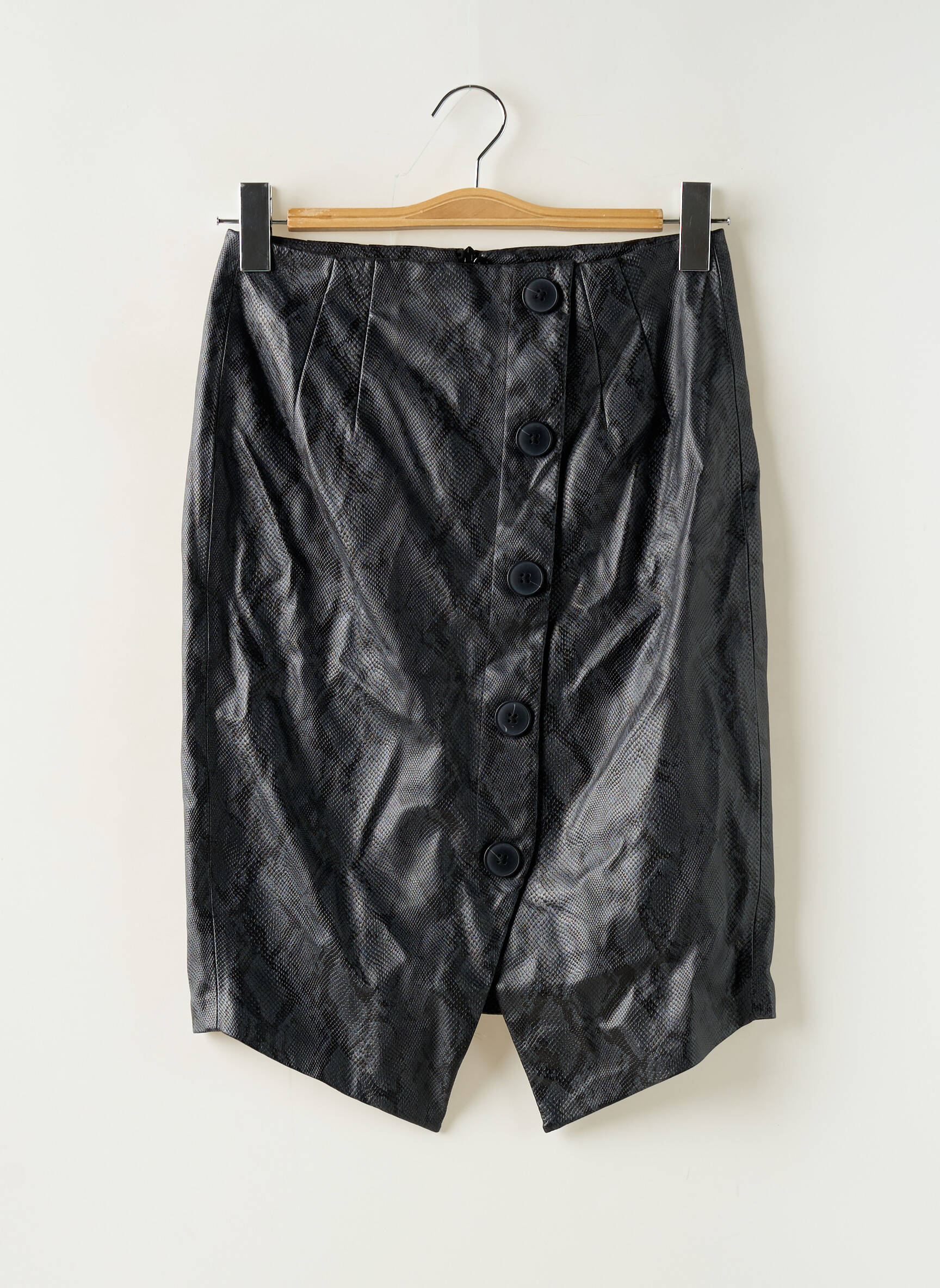 Pusilgis sijonas juodas VERO MODA moteris