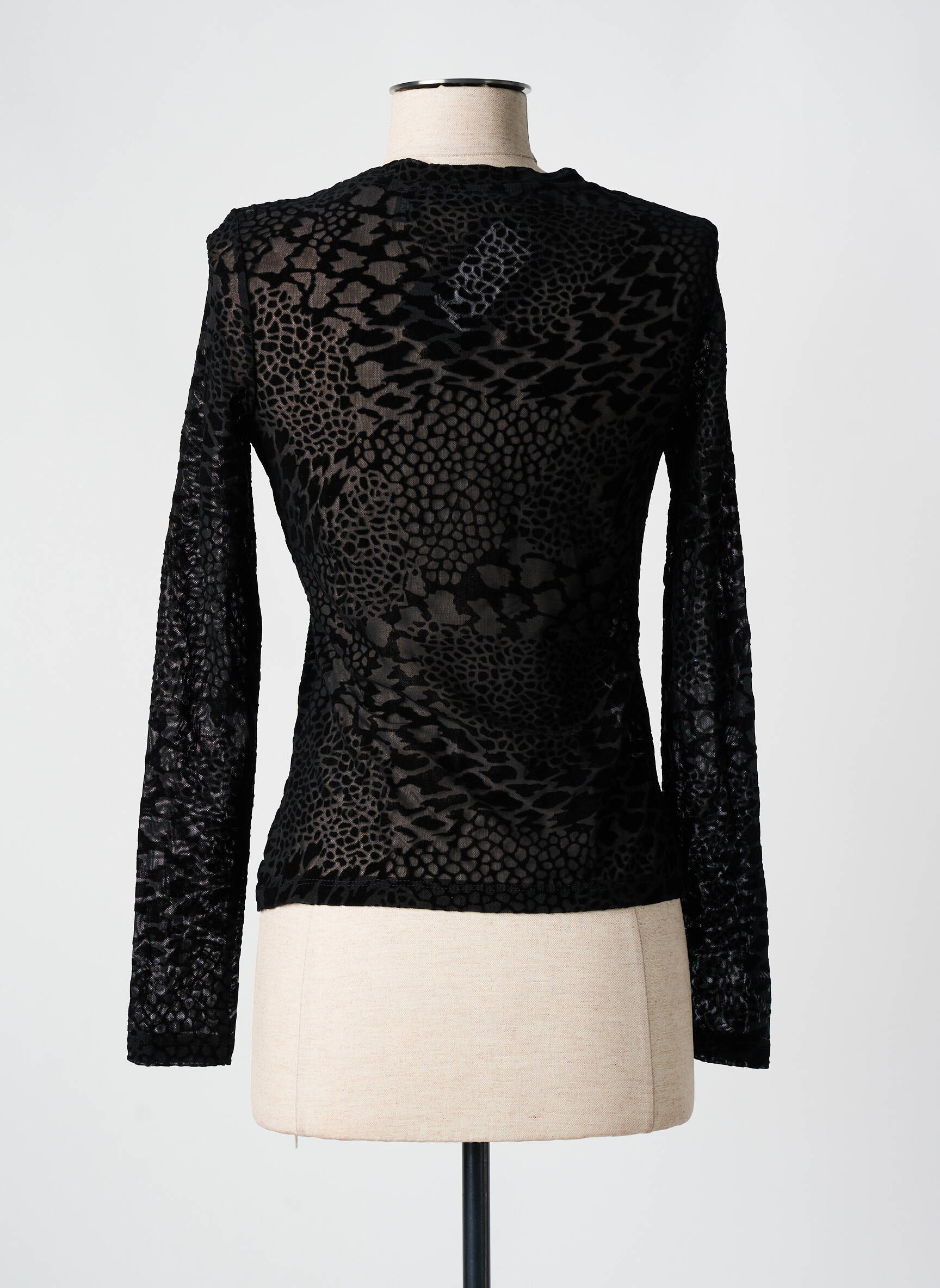 Moteriškas marškinys juodas VERO MODA moteris