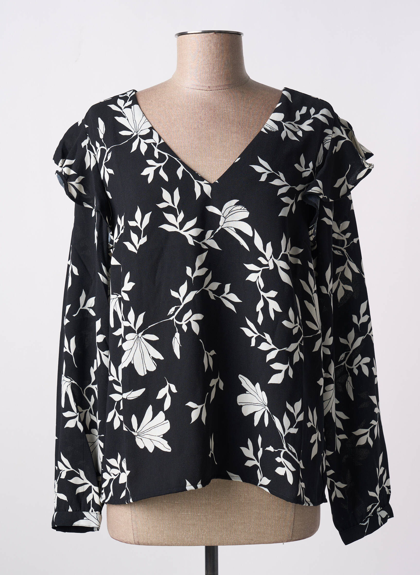Moteriškas marškinys juodas VERO MODA moteris
