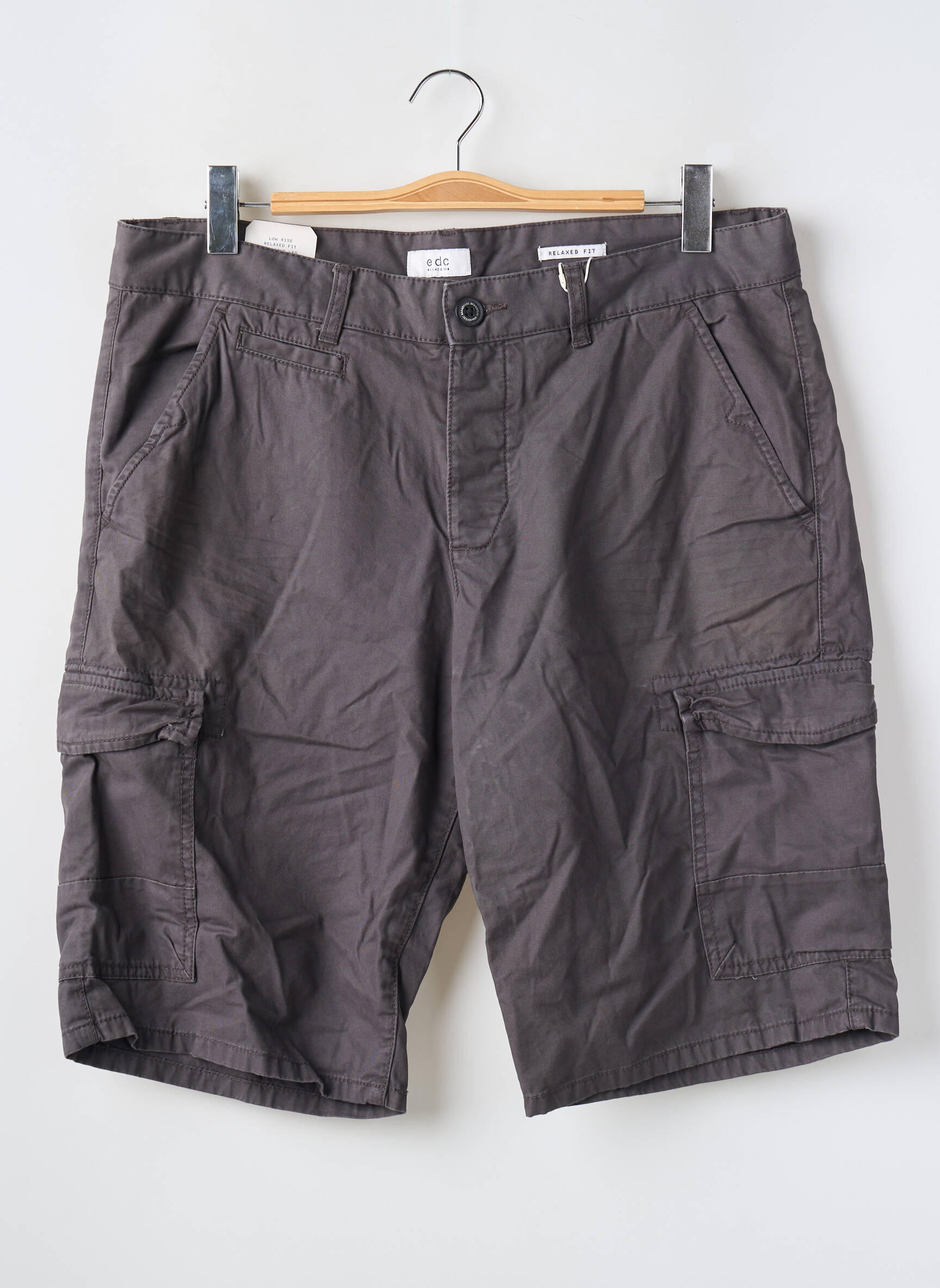 Bermudas pilka EDC vyras