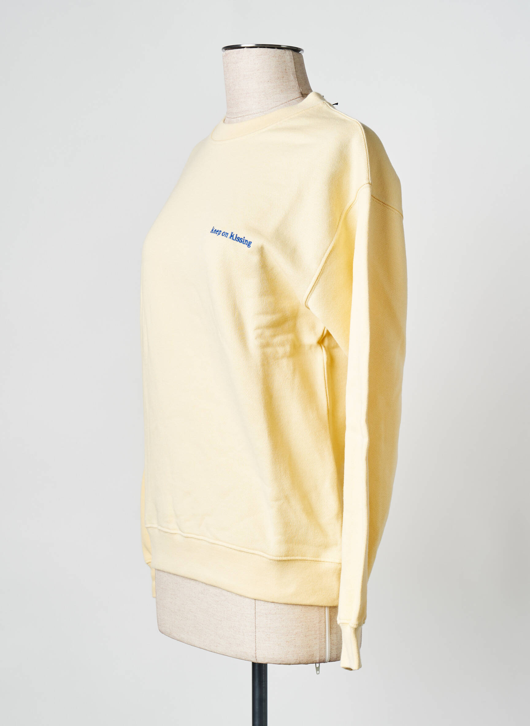 Mikroskopas geltona MAISON LABICHE moteris
