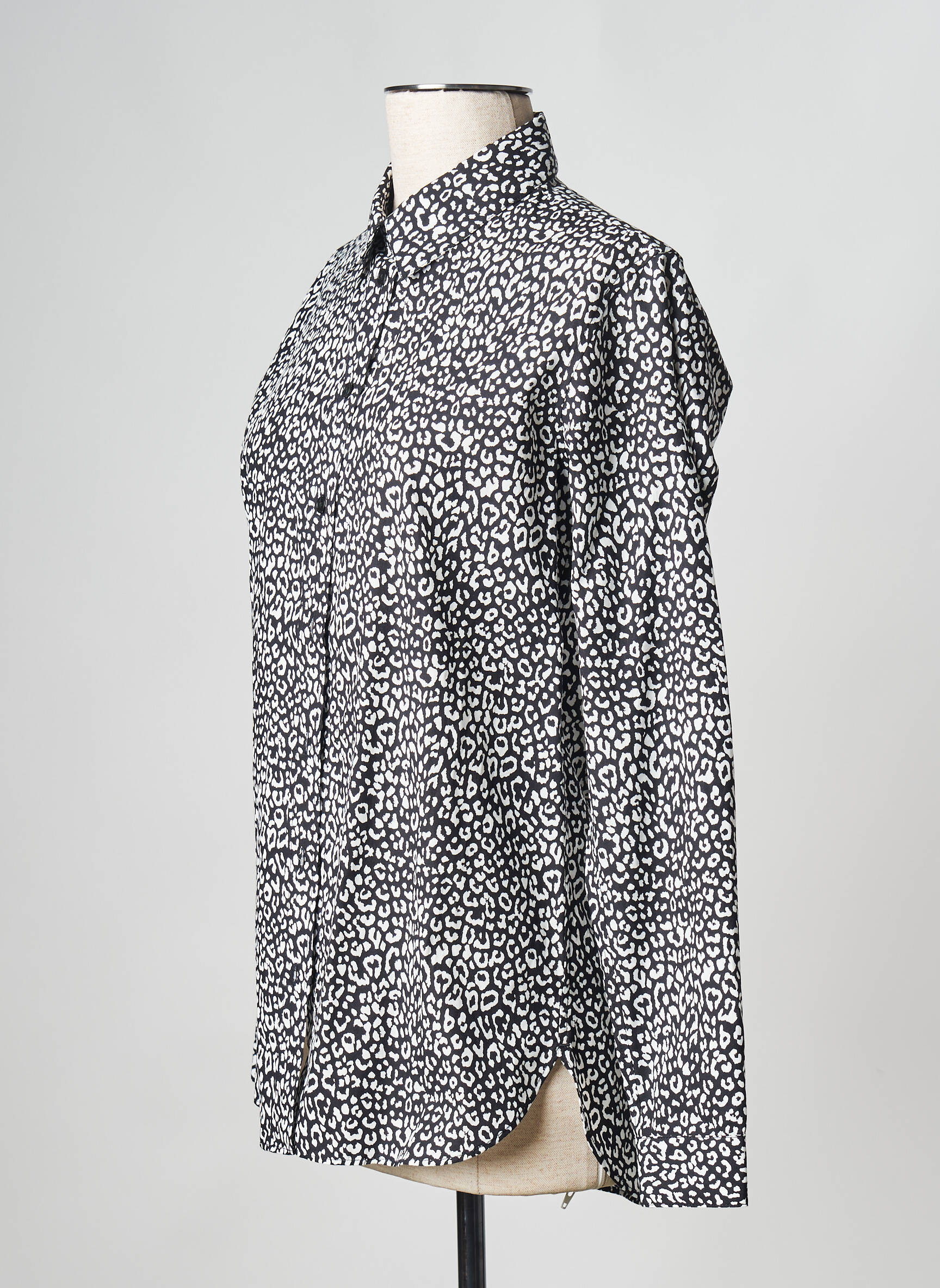 Moteriškas marškinys juodas THE KOOPLES moteris