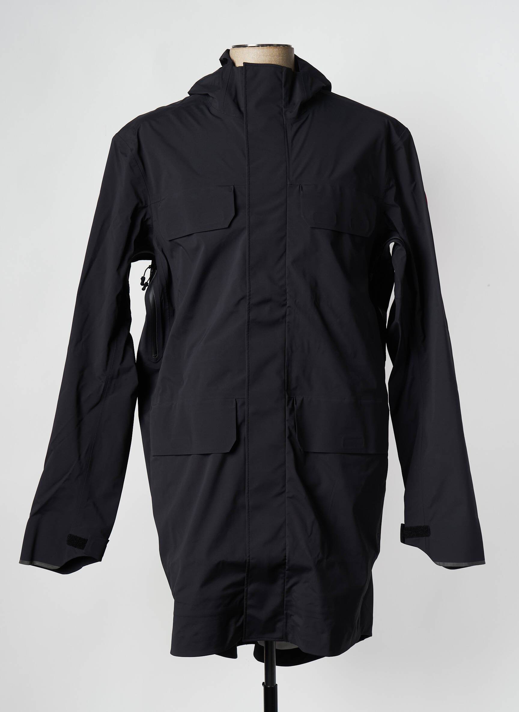 Pūkinė striukė juodas CANADA GOOSE vyras