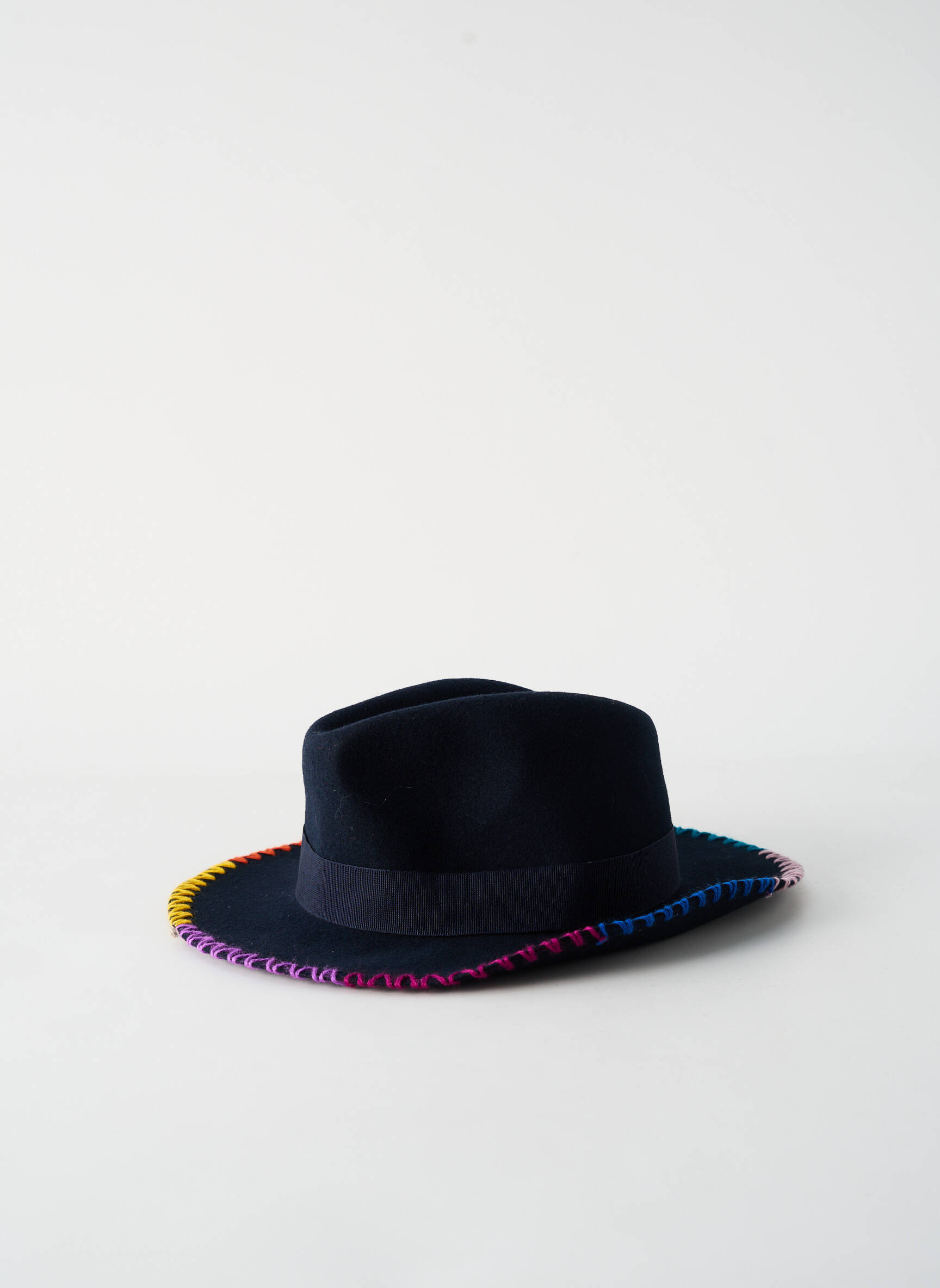 Skrybėlė mėlyna PAUL SMITH moteris