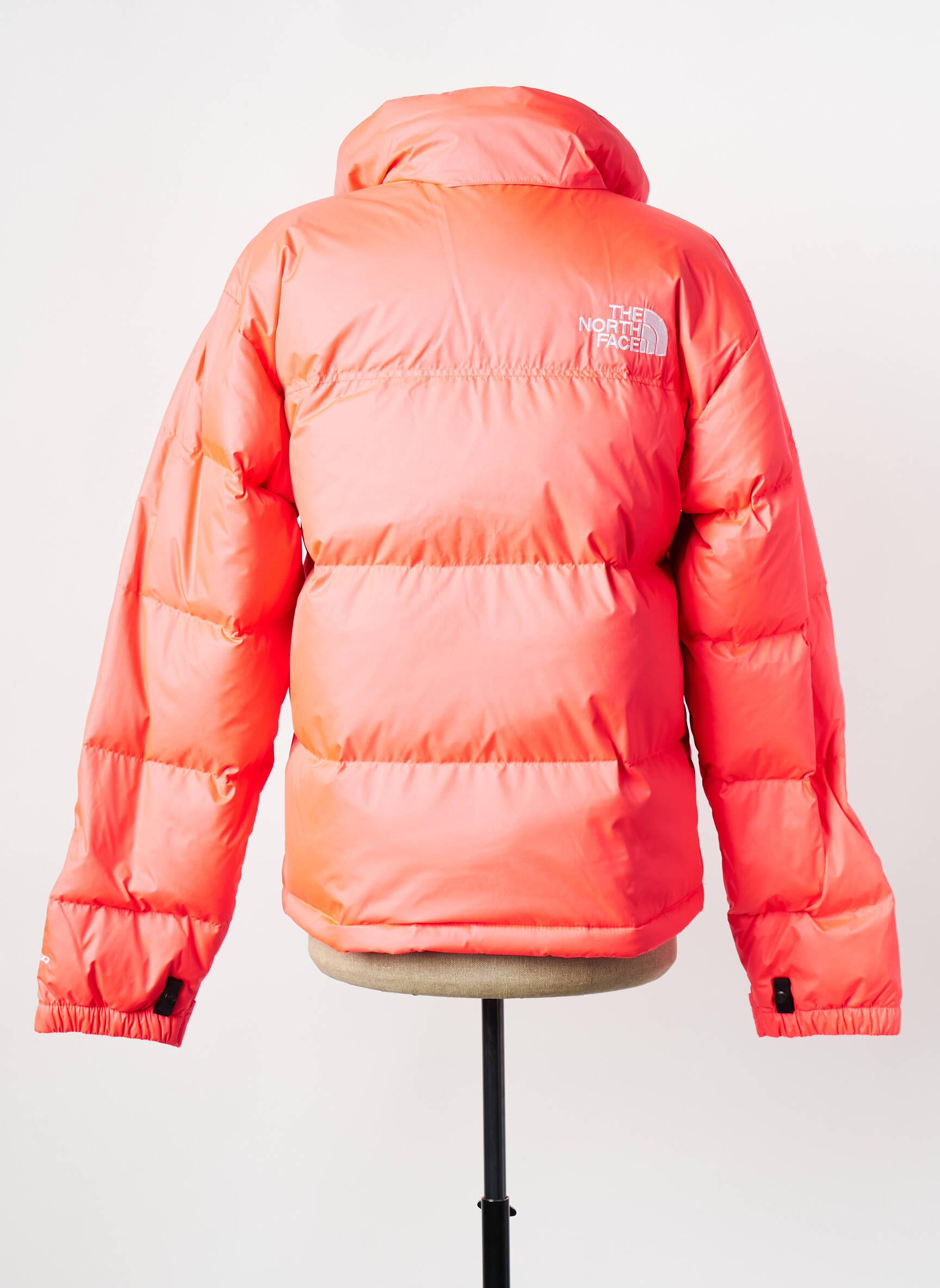 Pūkinė striukė rožinė THE NORTH FACE vyras