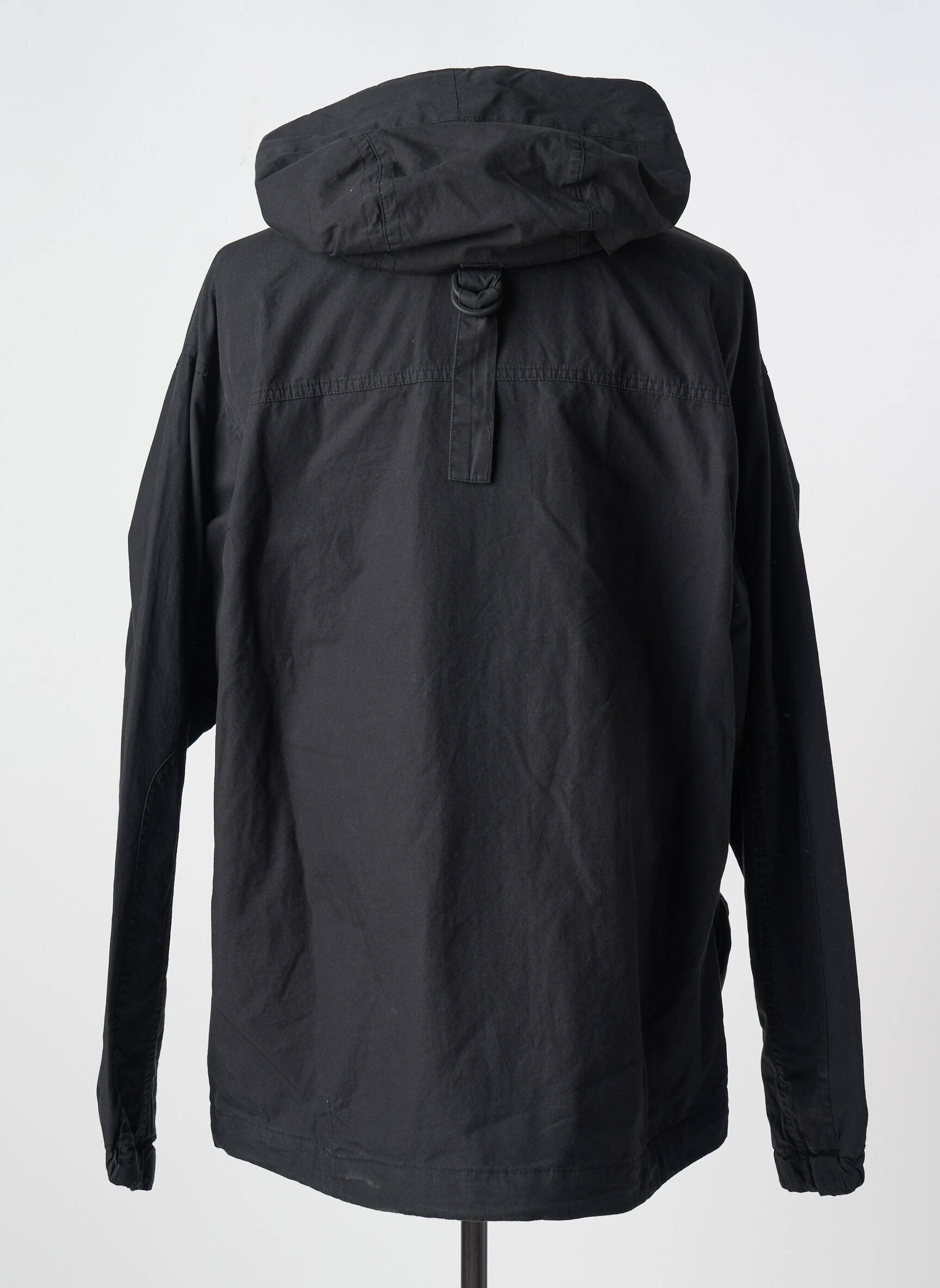 Vėjo nepraleidėjas juodas CARHARTT vyras