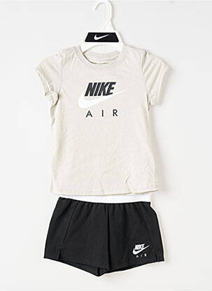 Šortų rinkinys pilka NIKE mergina