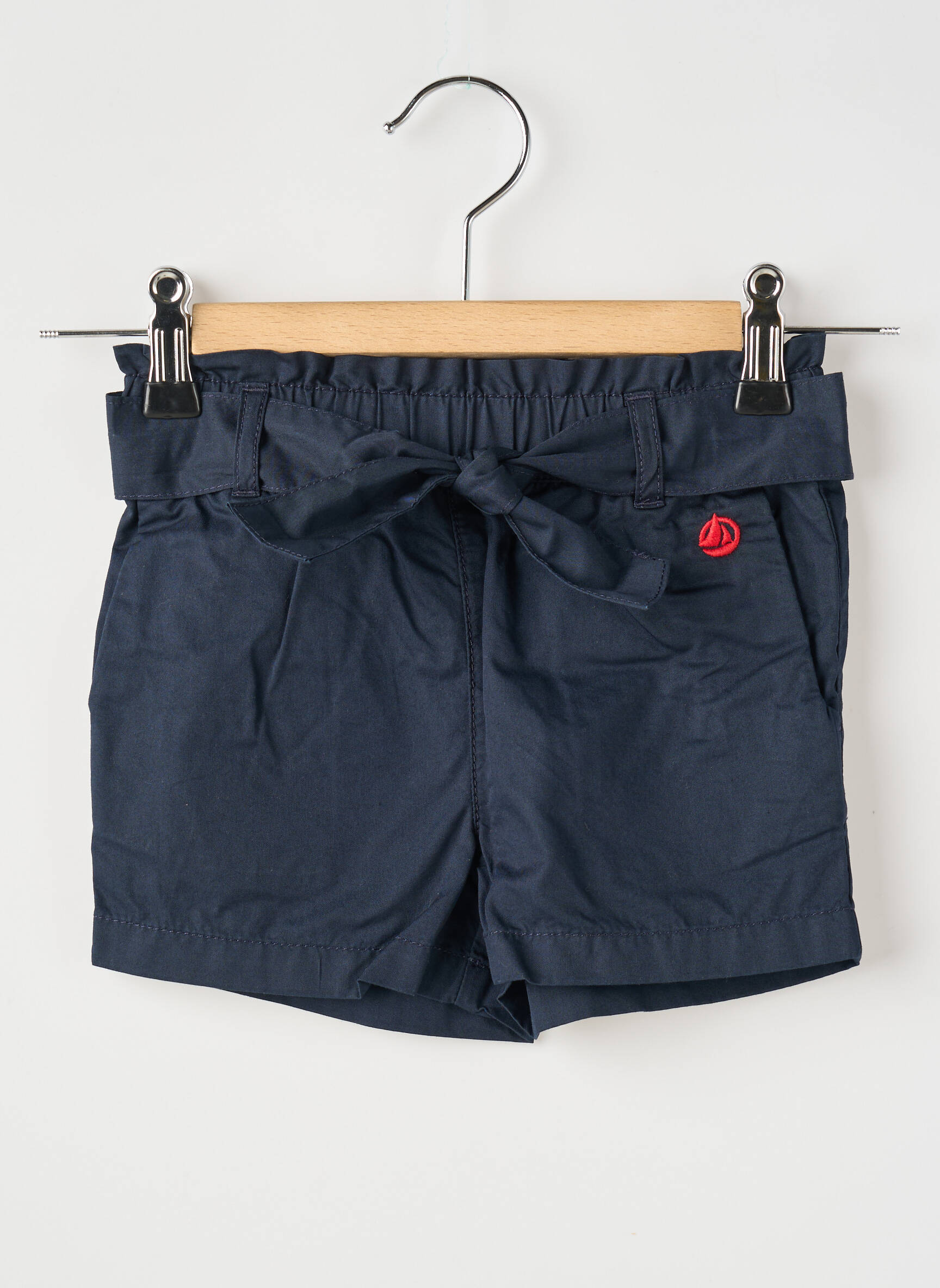 Šortas juodas PETIT BATEAU mergina