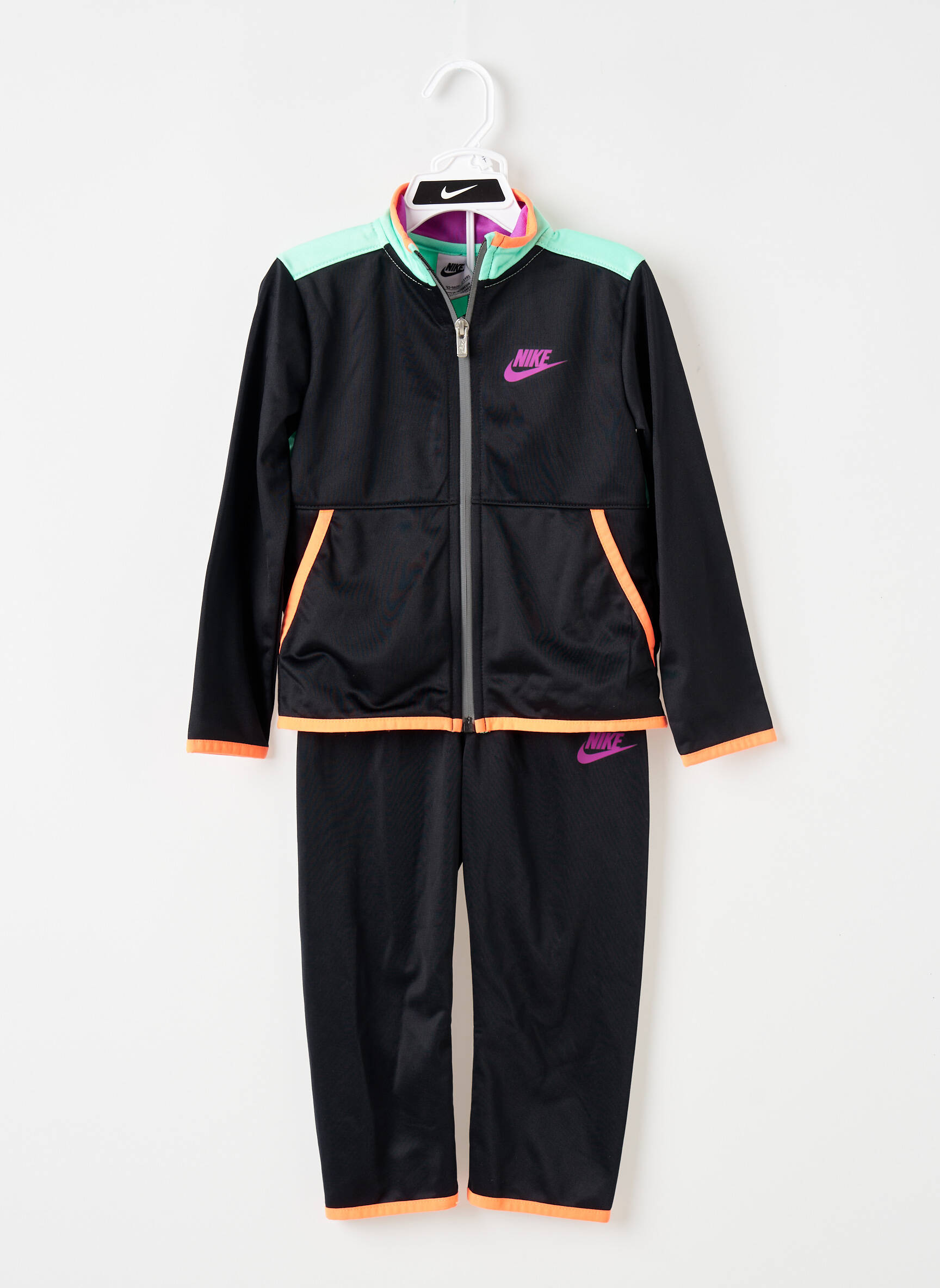 Sportinis rinkinys juodas NIKE berniukas