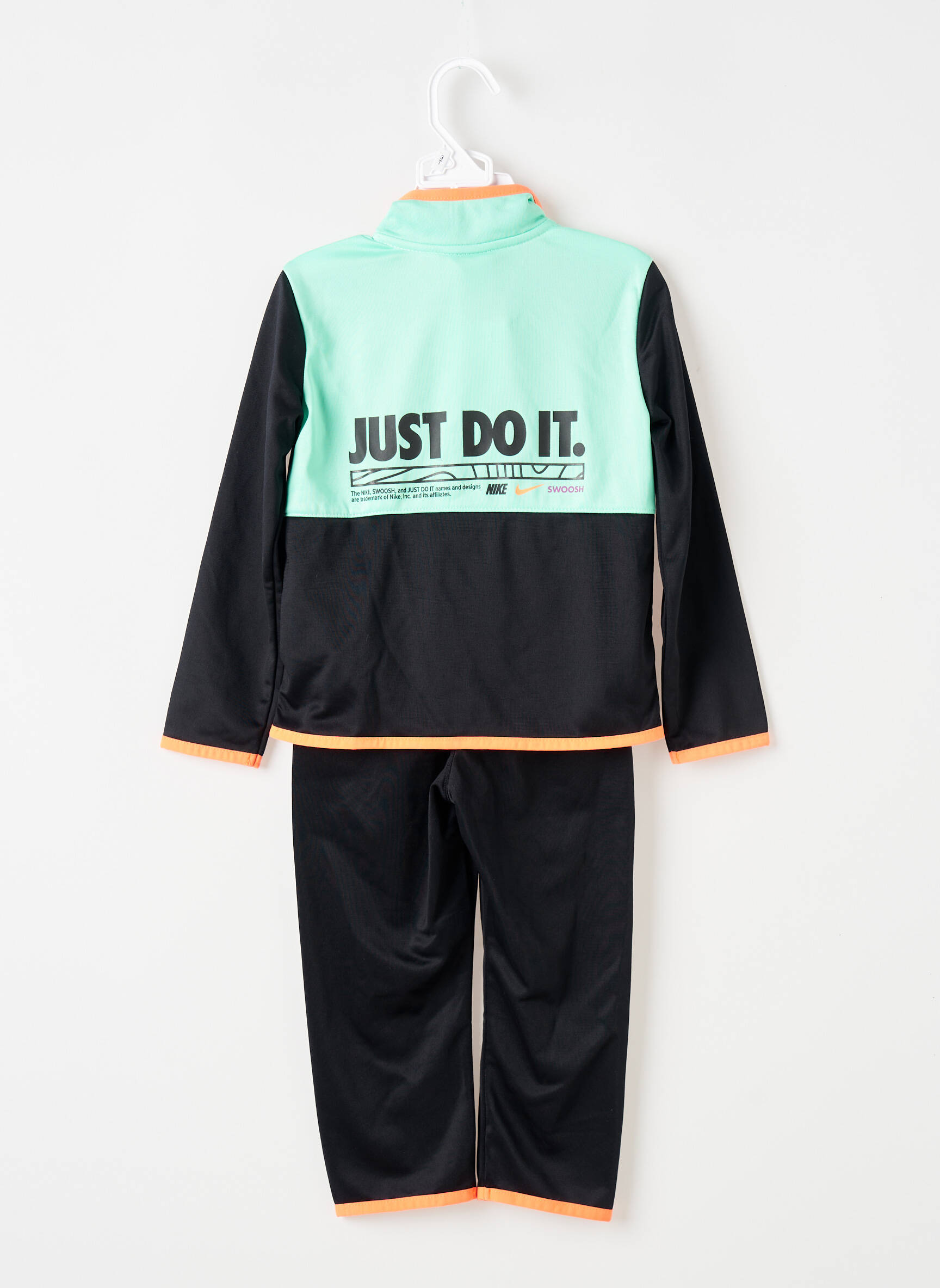 Sportinis rinkinys juodas NIKE berniukas