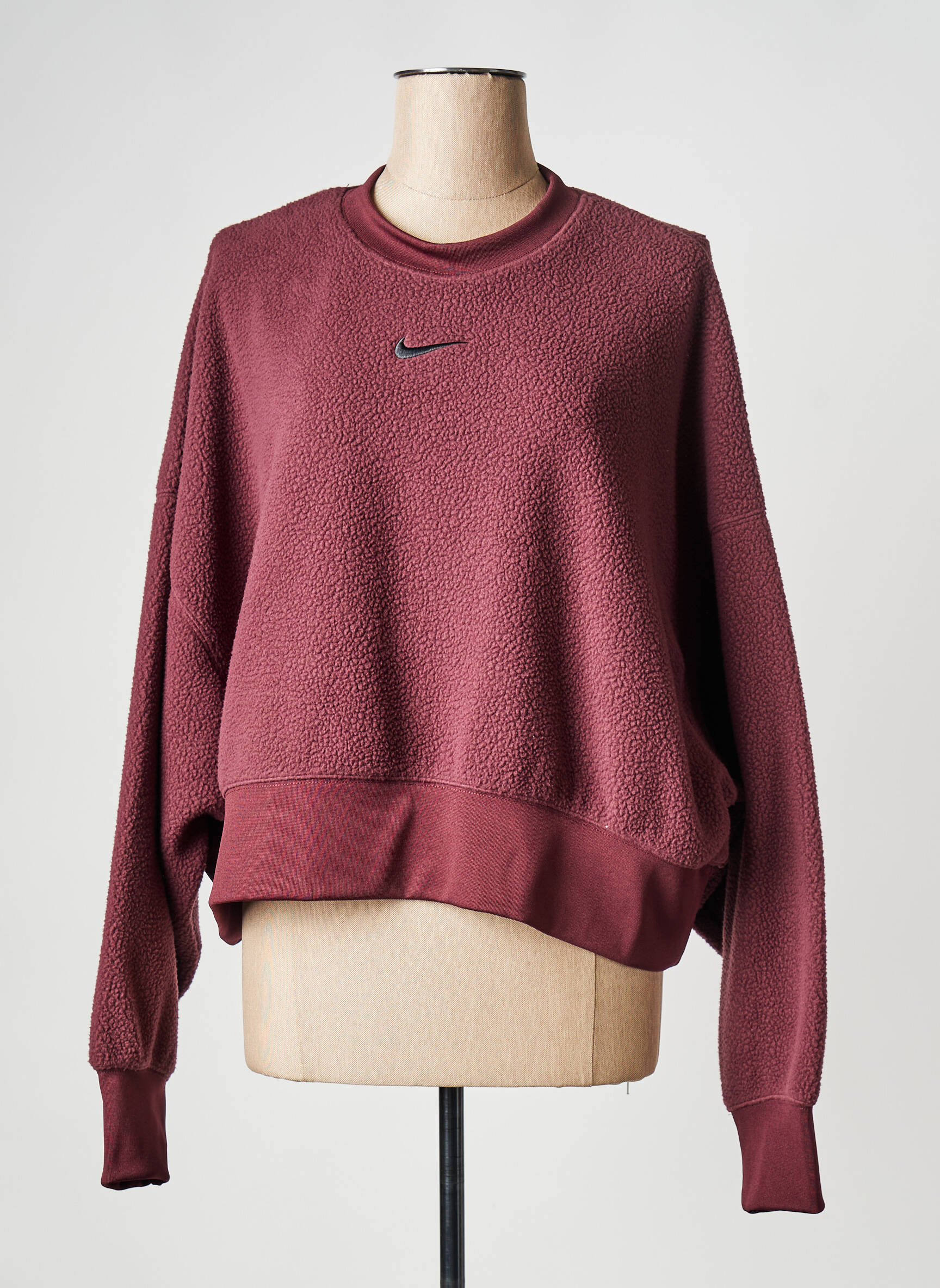 Mikroskopas apvalus kaklas raudona NIKE moteris