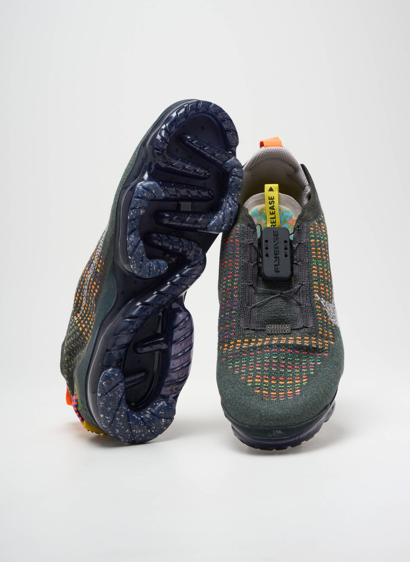 Bėgimo bateliai pilka NIKE vyras