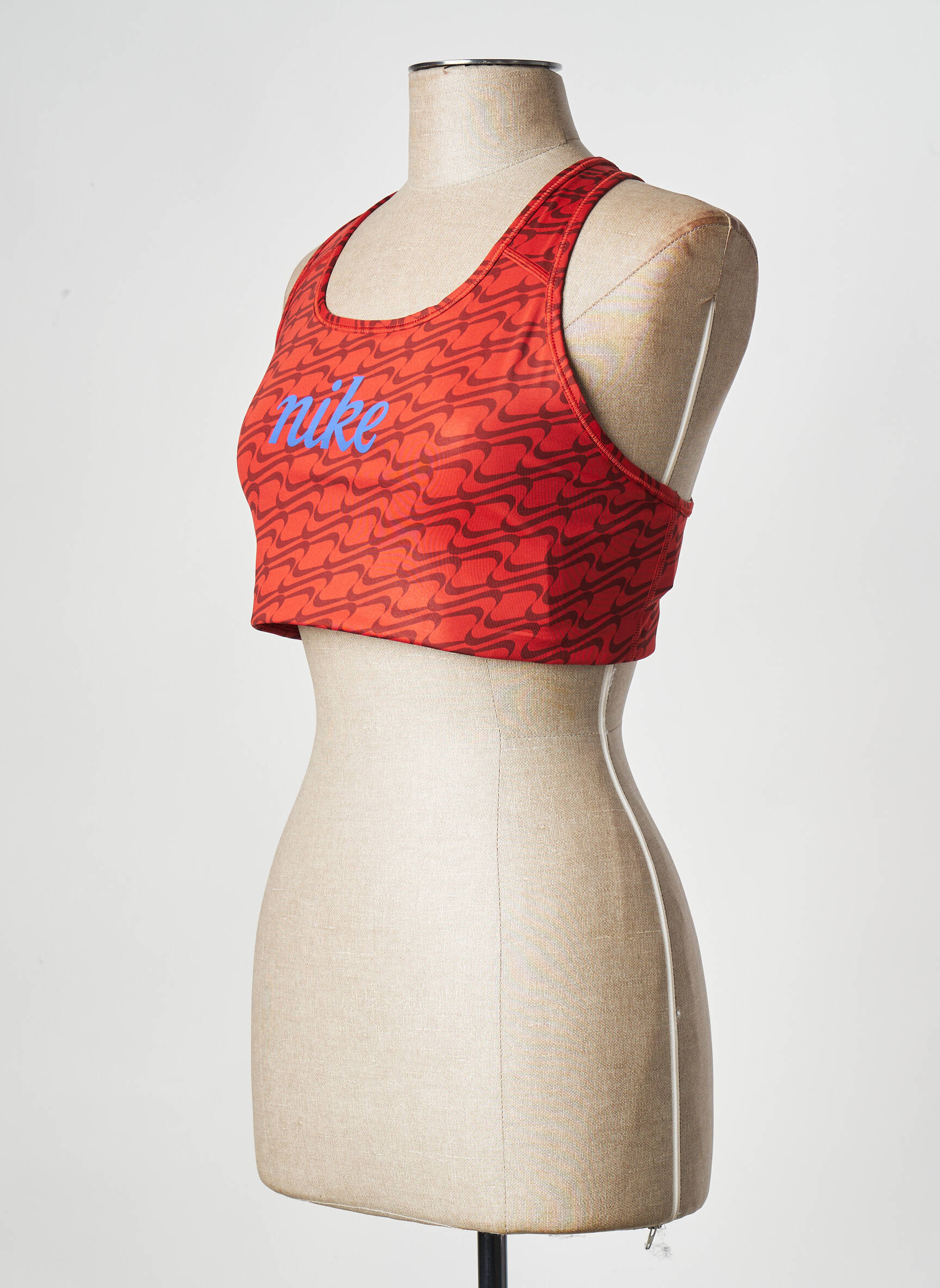 Liemenėlė raudona NIKE moteris