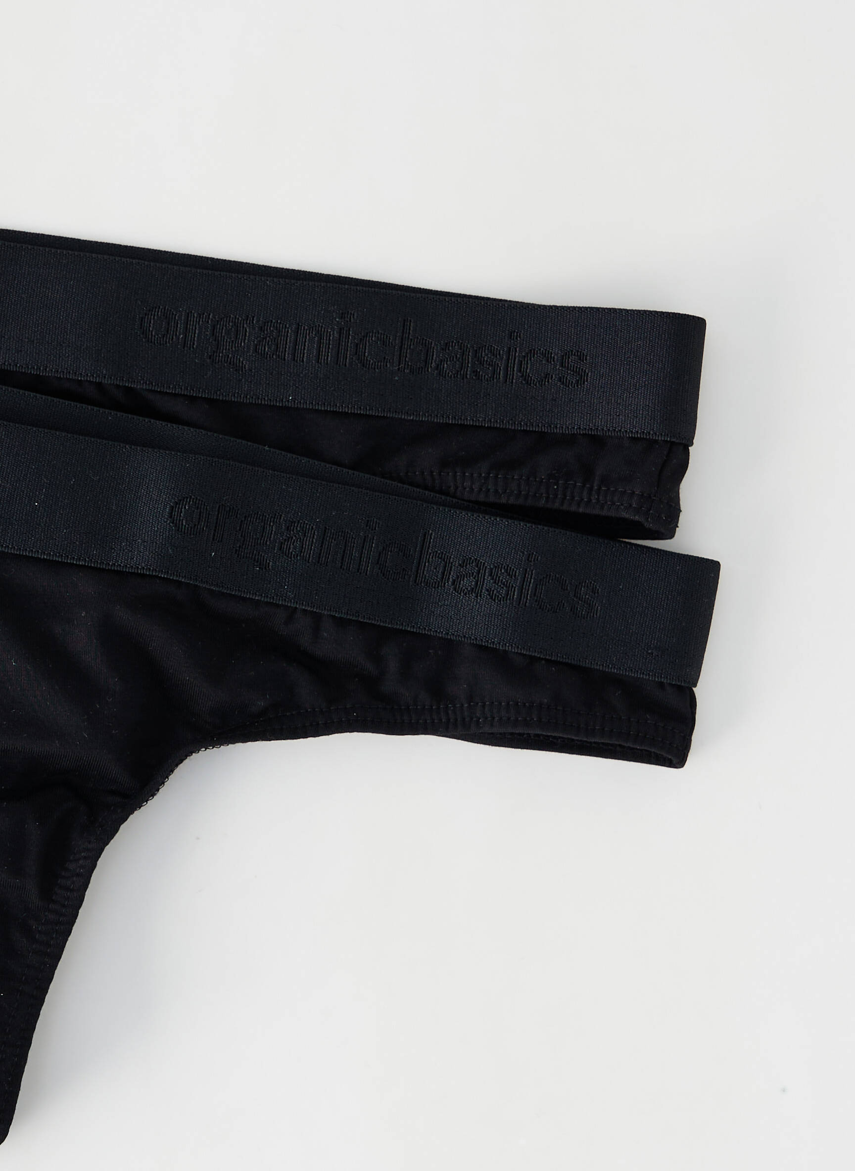 Tanga juodas ORGANIC BASICS moteris