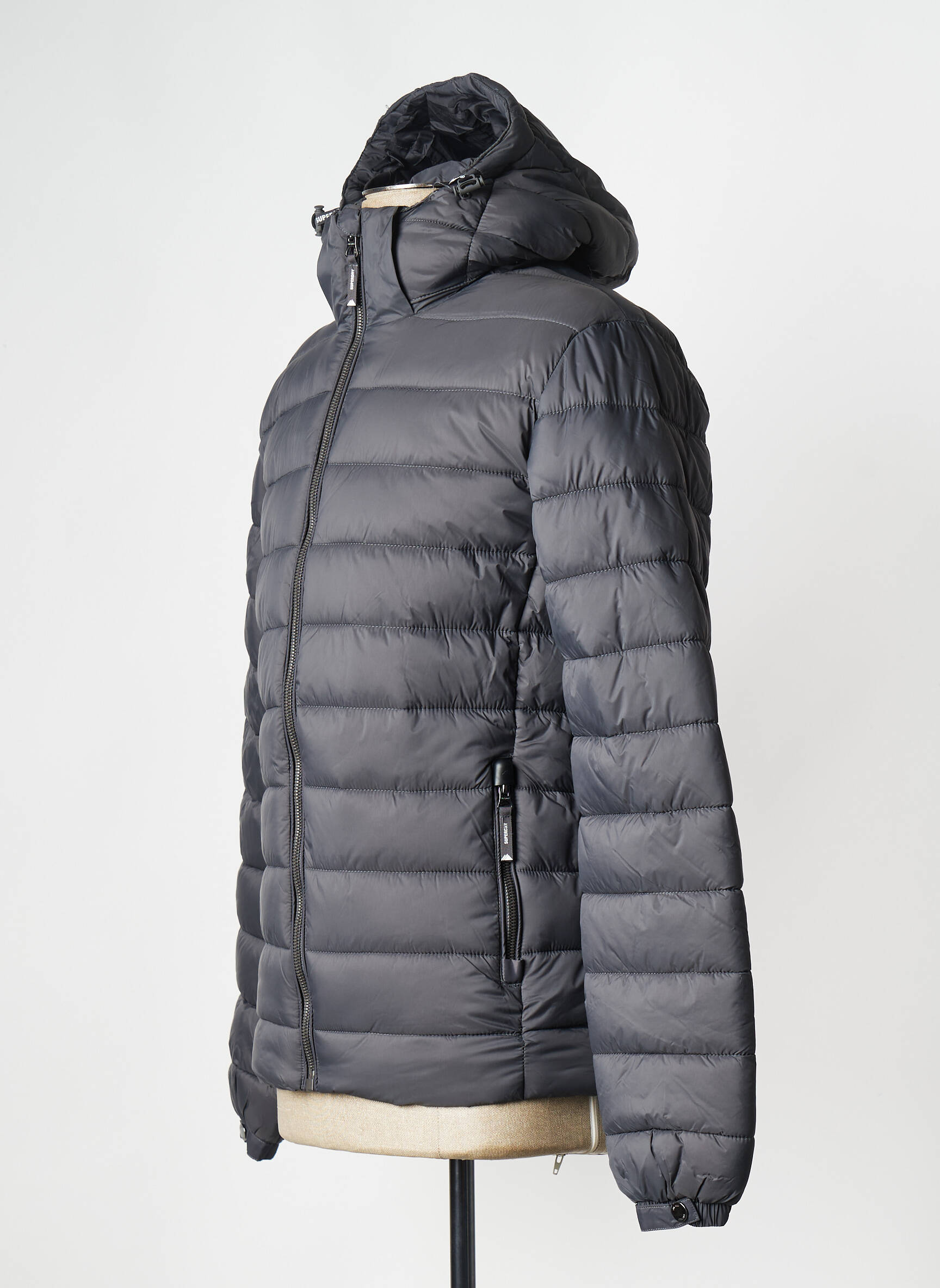 Pūkinė striukė pilka SUPERDRY vyras