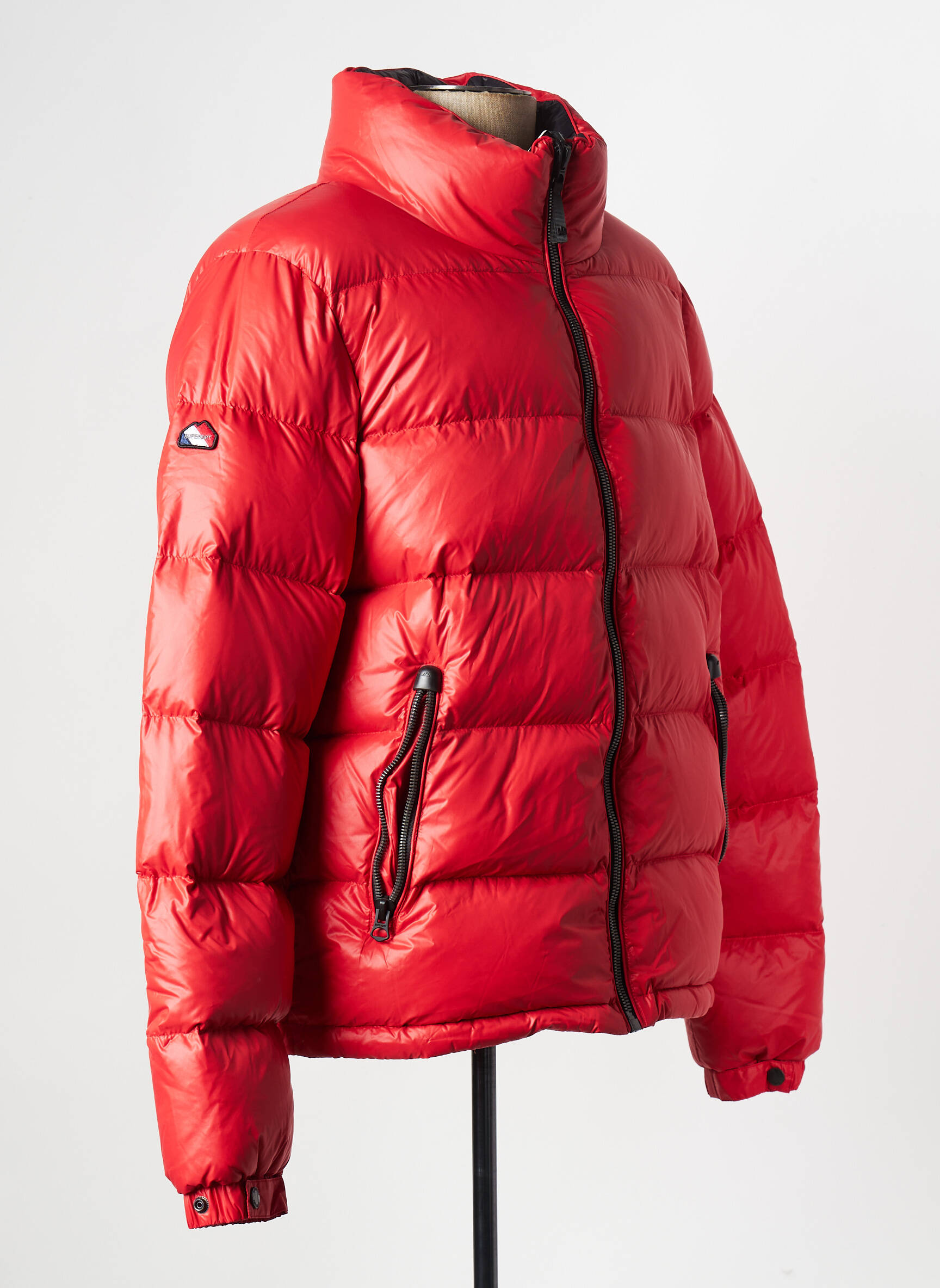 Pūkinė striukė raudona SUPERDRY vyras