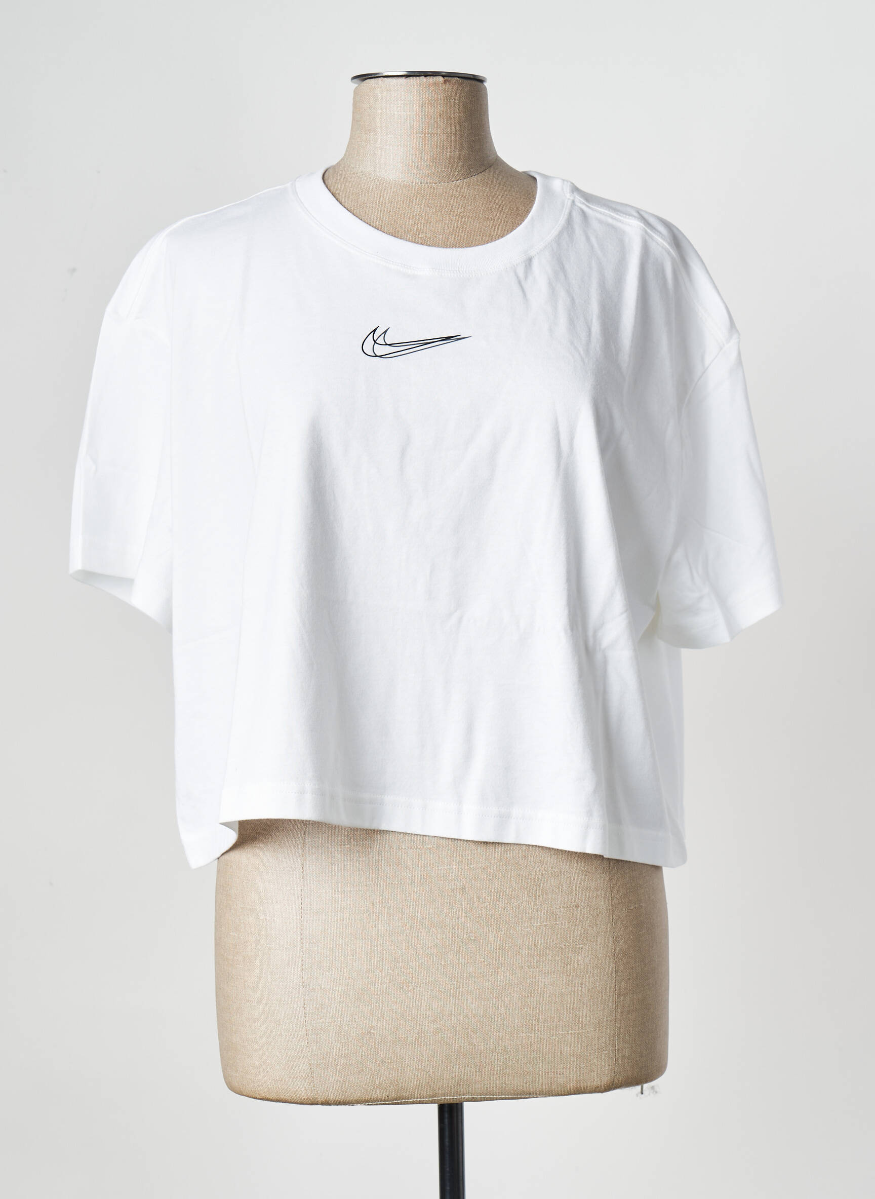 T-marškinys apvalus kaklas baltas NIKE moteris
