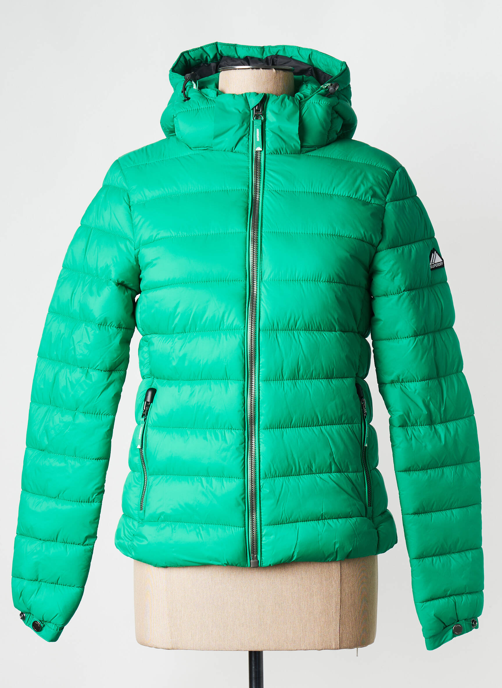 Pūkinė striukė žalias SUPERDRY moteris