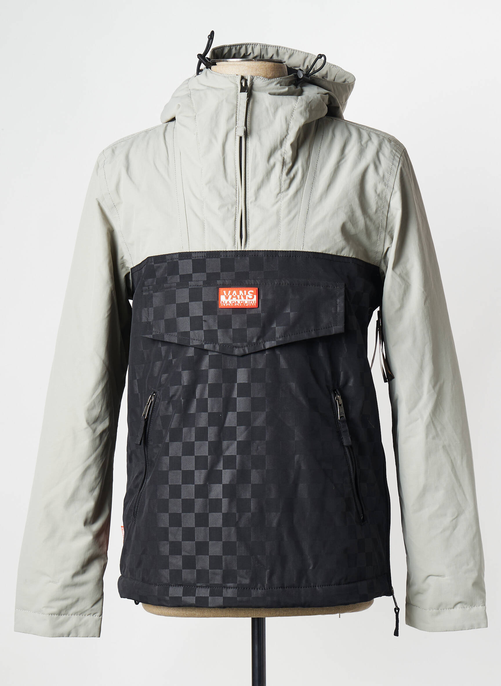Vėjo nepraleidėjas pilka VANS vyras