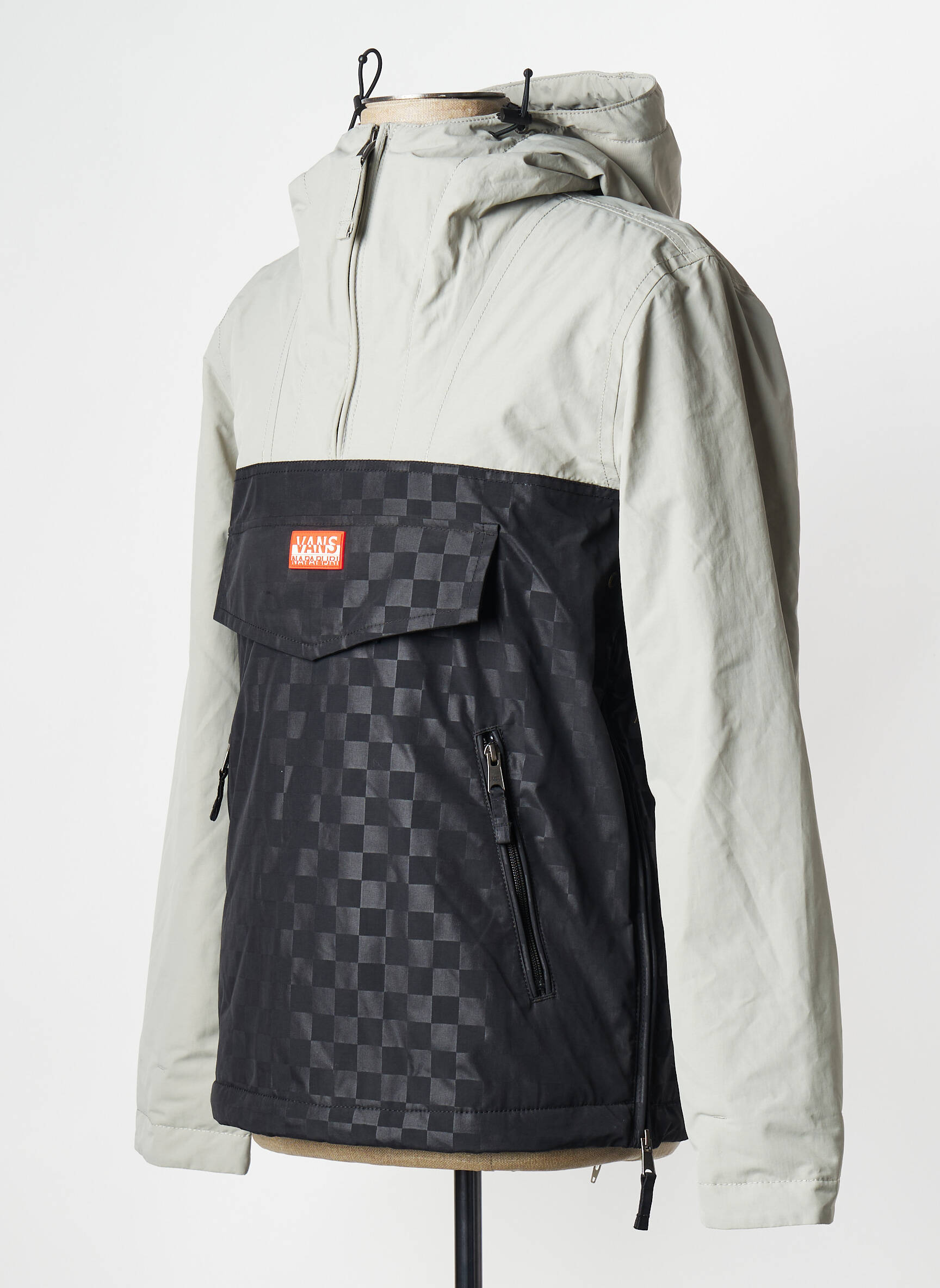 Vėjo nepraleidėjas pilka VANS vyras