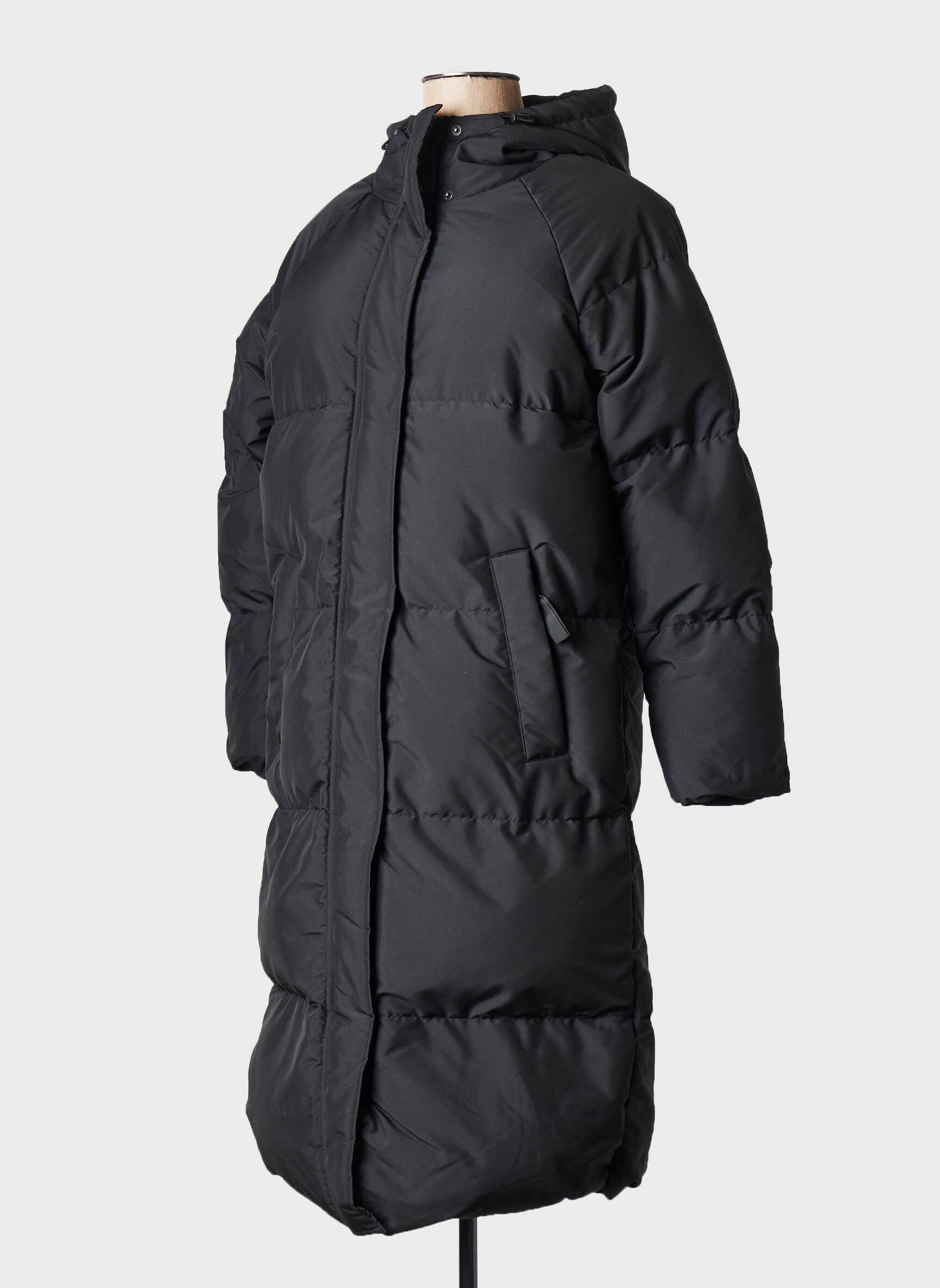Parka juodas MINIMUM moteris