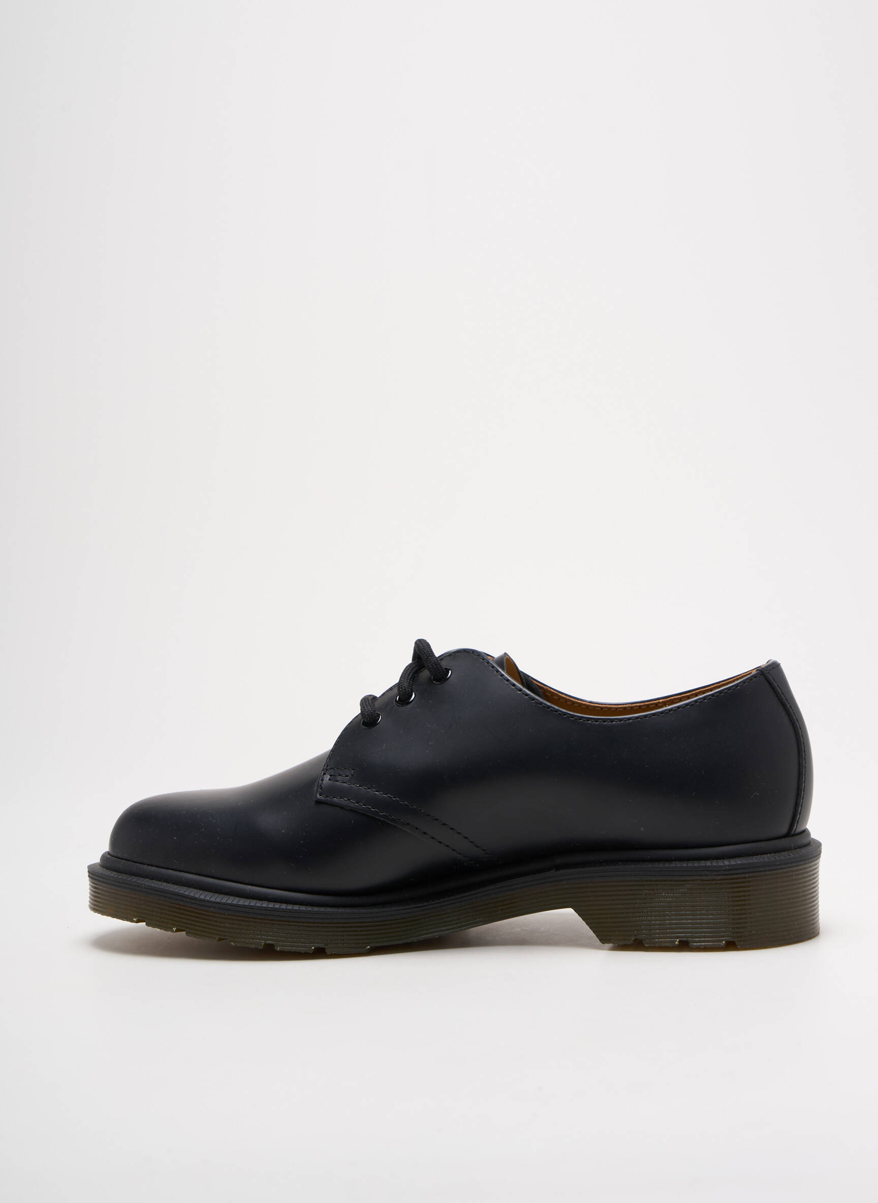 Derbiai juodas DR MARTENS moteris