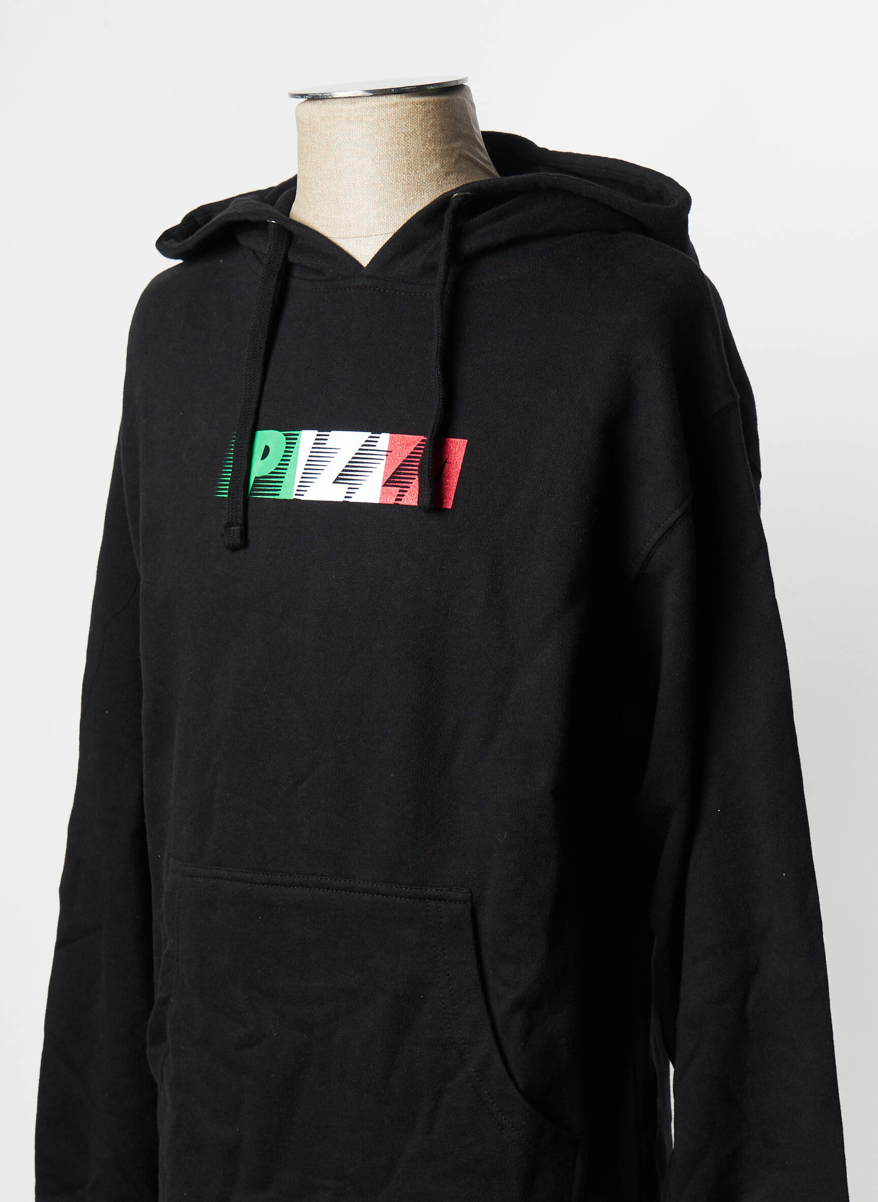 Mikroskopas juodas PIZZA SKATEBOARD vyras