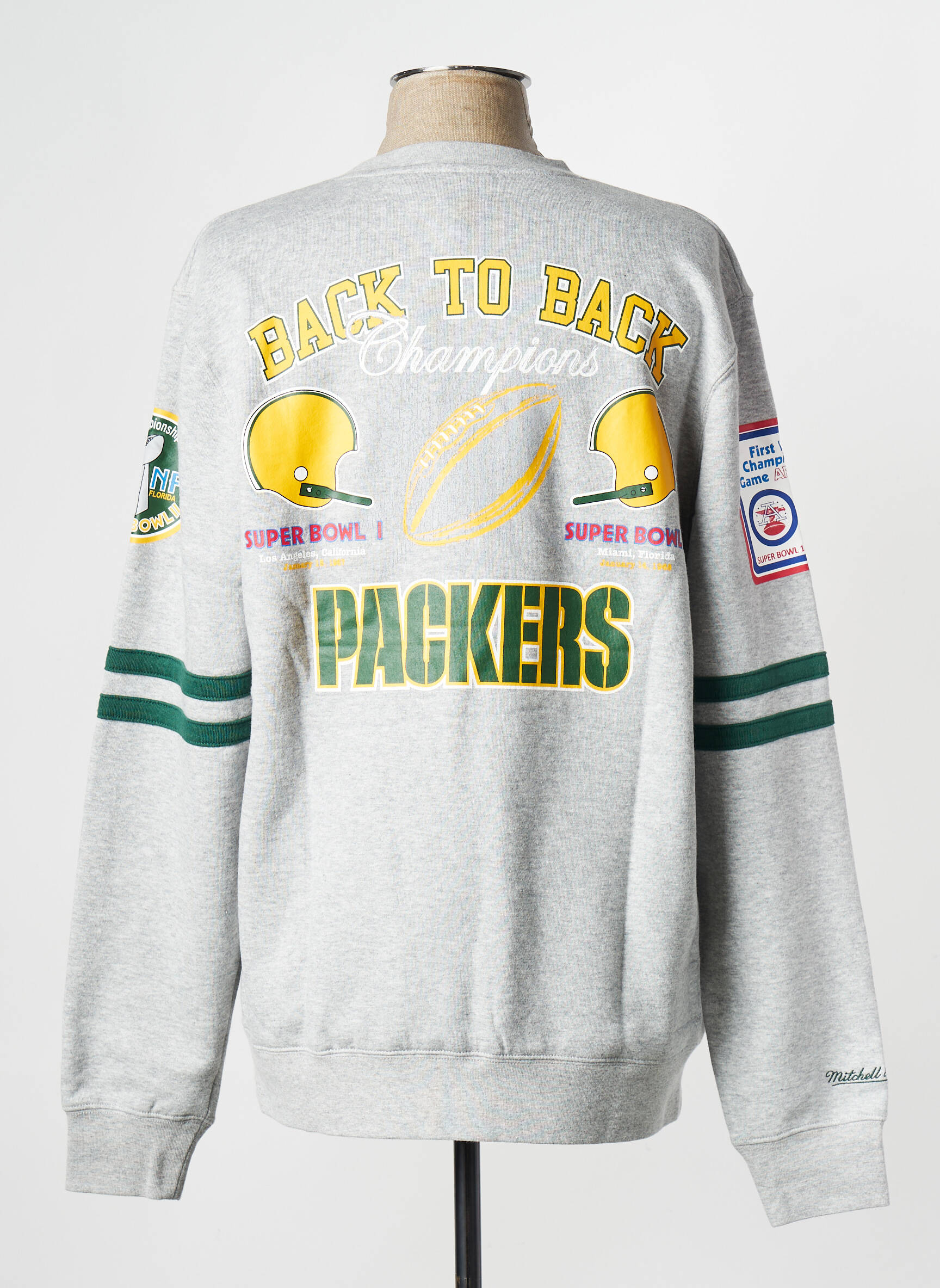 Mikroskopas pilka MITCHELL & NESS vyras