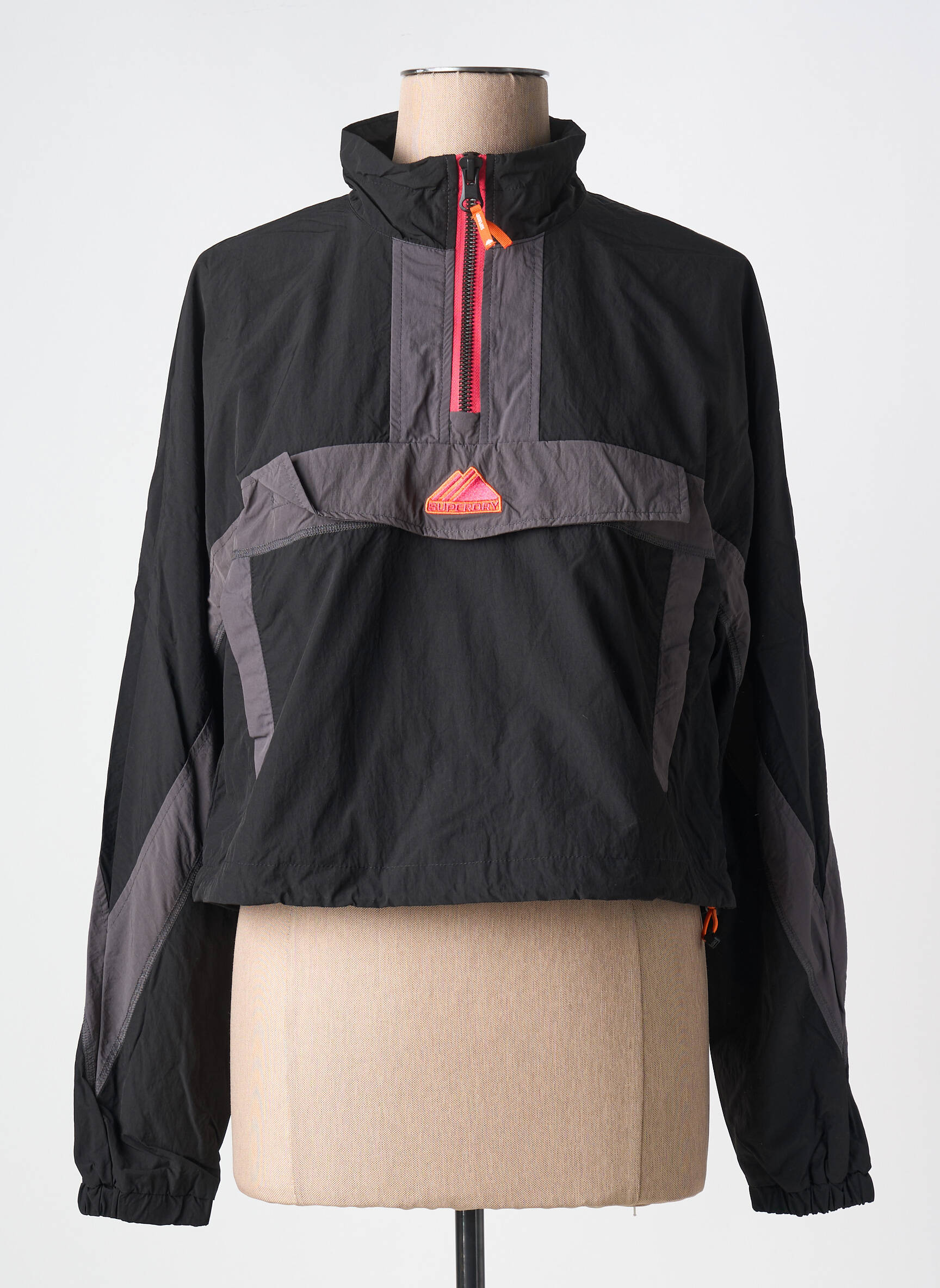 Vėjo nepraleidėjas juodas SUPERDRY moteris