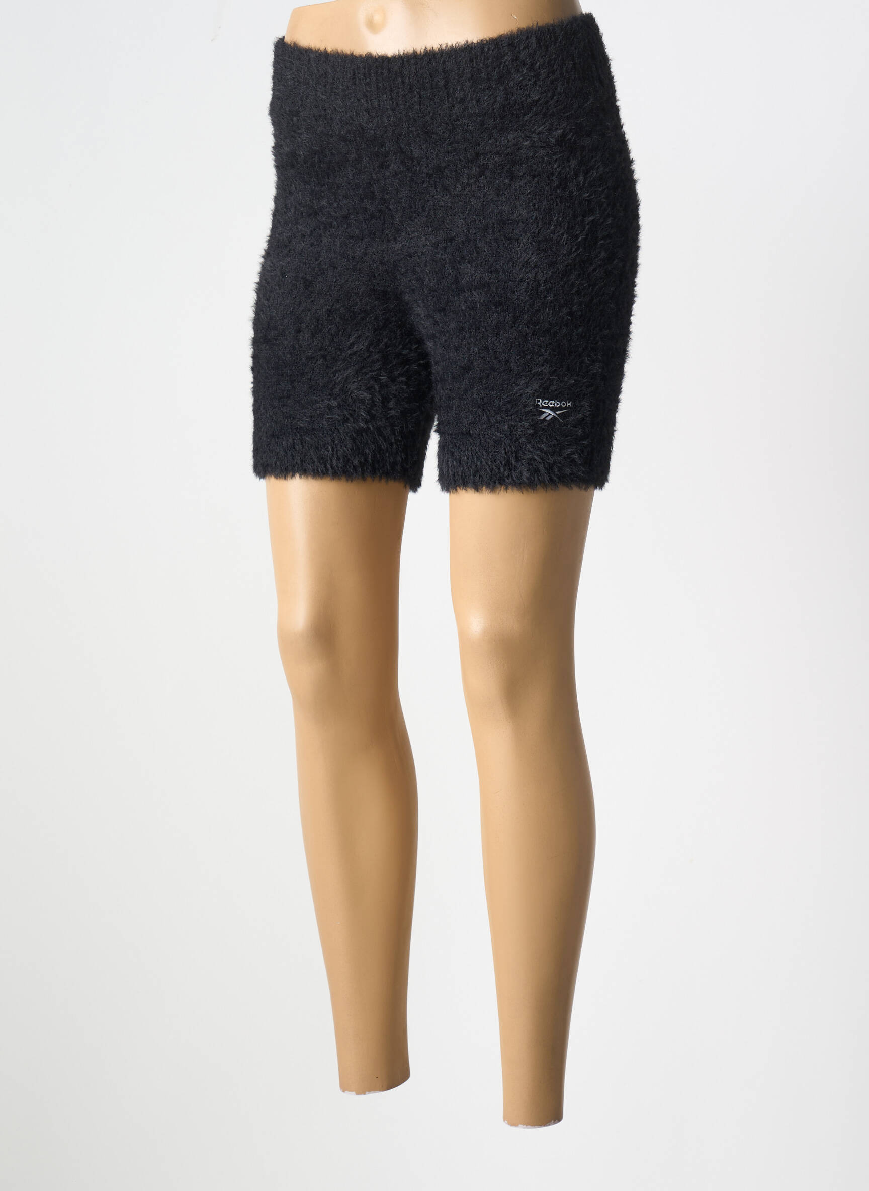 Šortas juodas REEBOK moteris