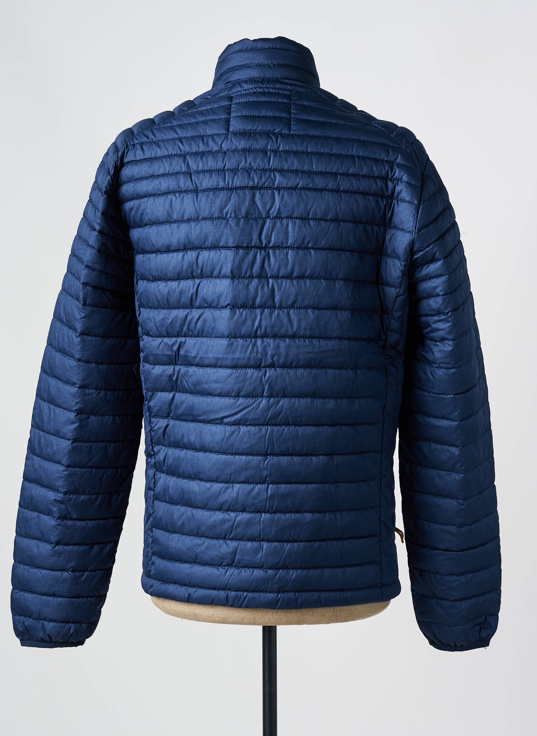 Pūkinė striukė aukšta apykaklė mėlyna JACK & JONES vyras