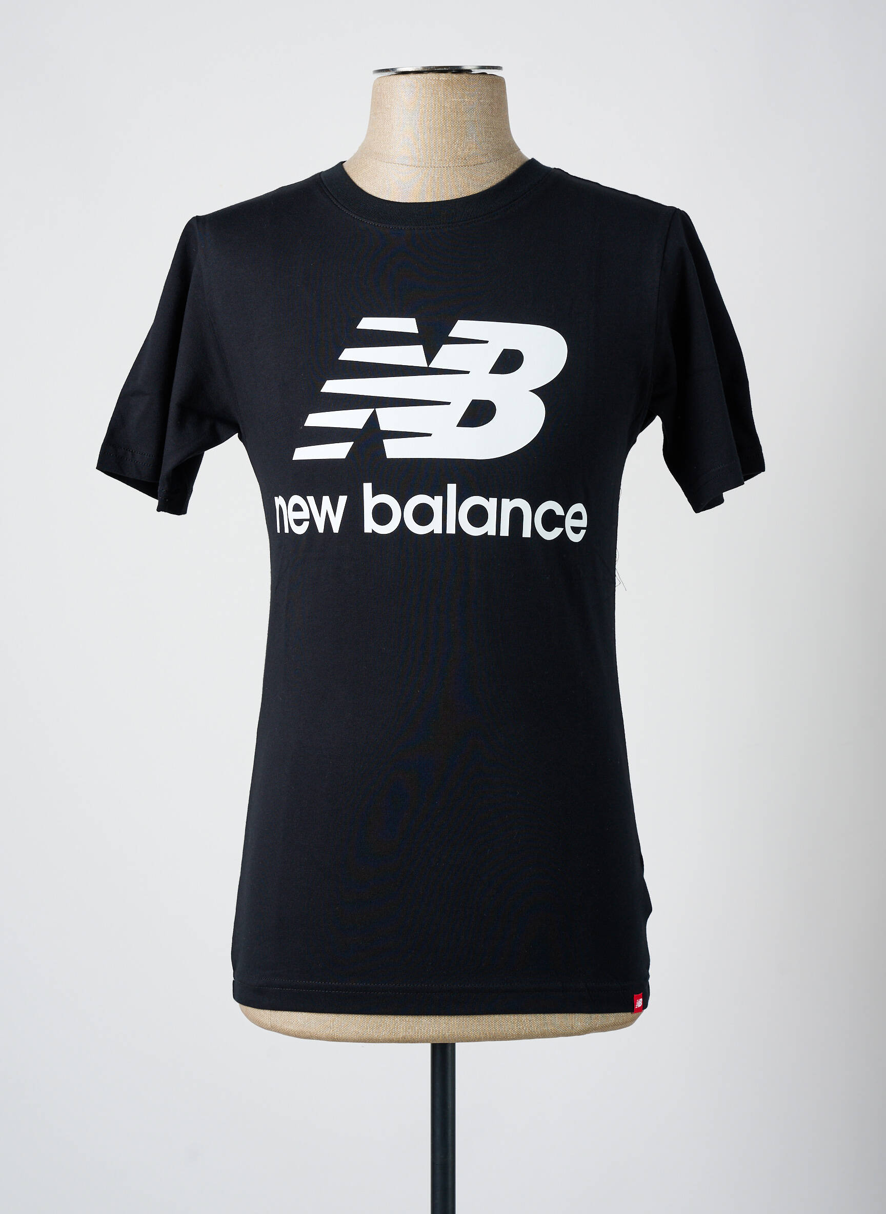 T-marškinys apvalus kaklas juodas NEW BALANCE vyras