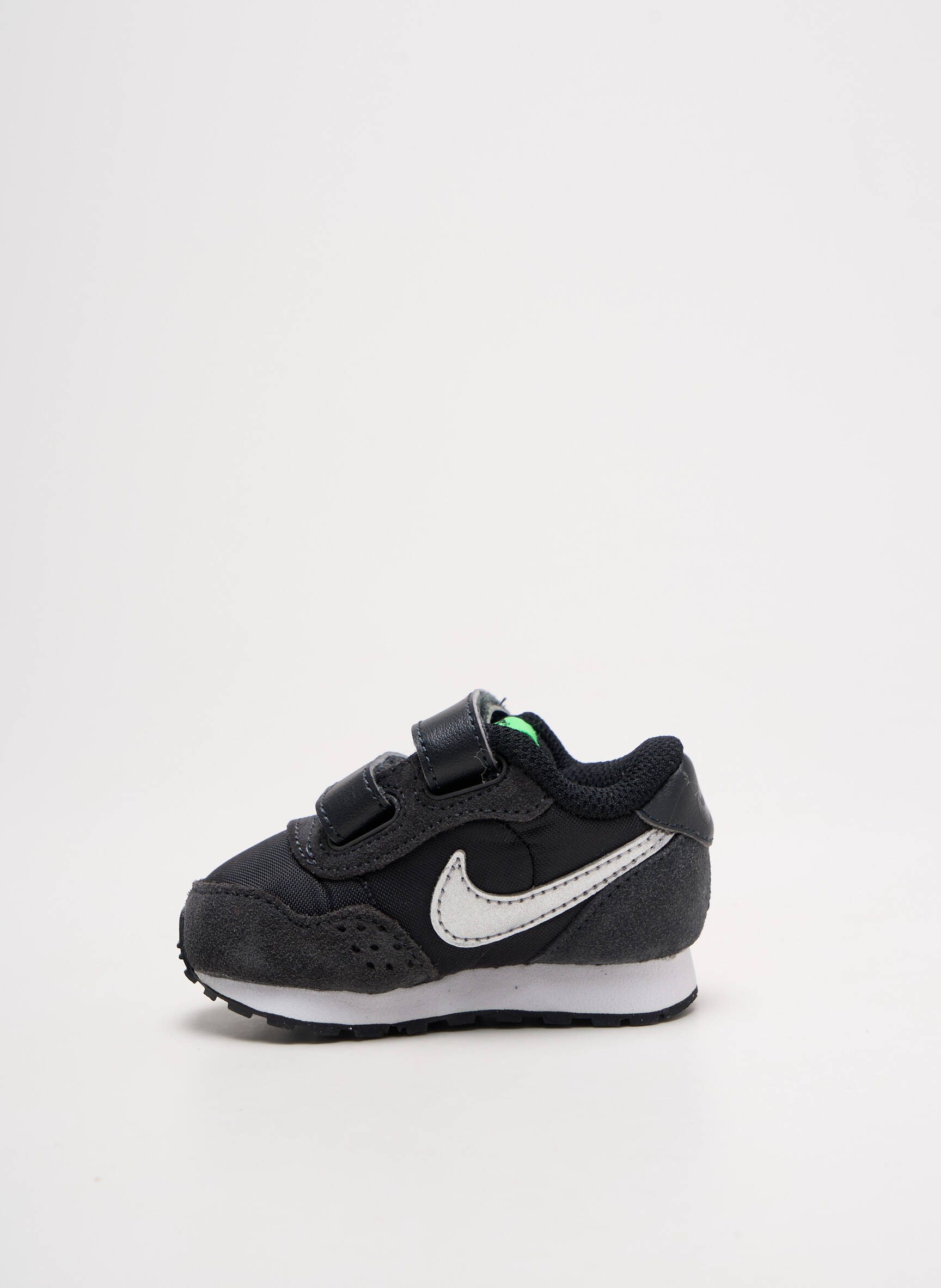 Bėgimo bateliai šnervių uždarymas juodas NIKE berniukas
