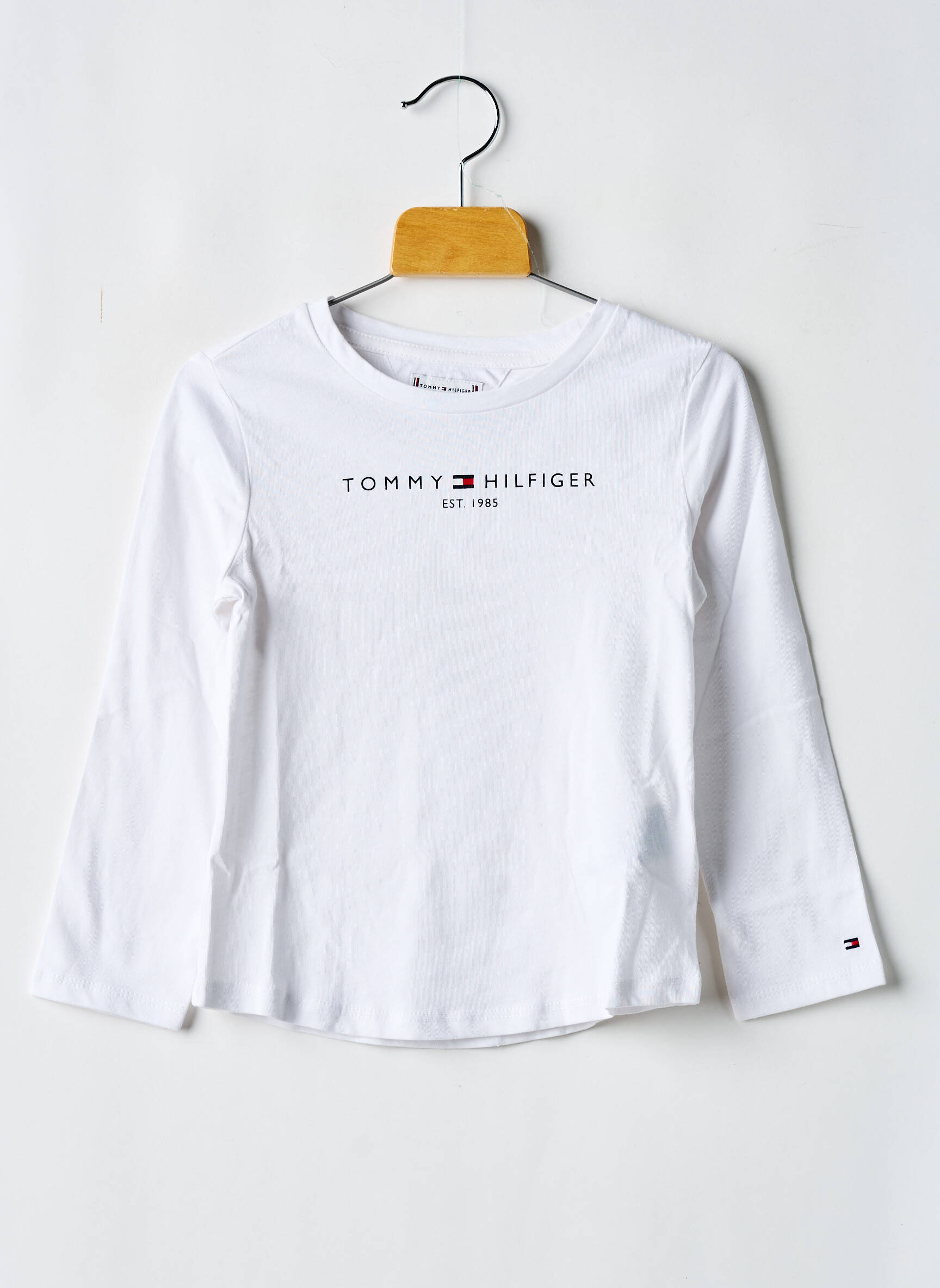 T-marškinys apvalus kaklas baltas TOMMY HILFIGER mergina