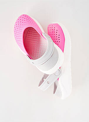 Mule/sabotai apvalus mygtukas apvalus mygtukas rožinė CROCS mergina