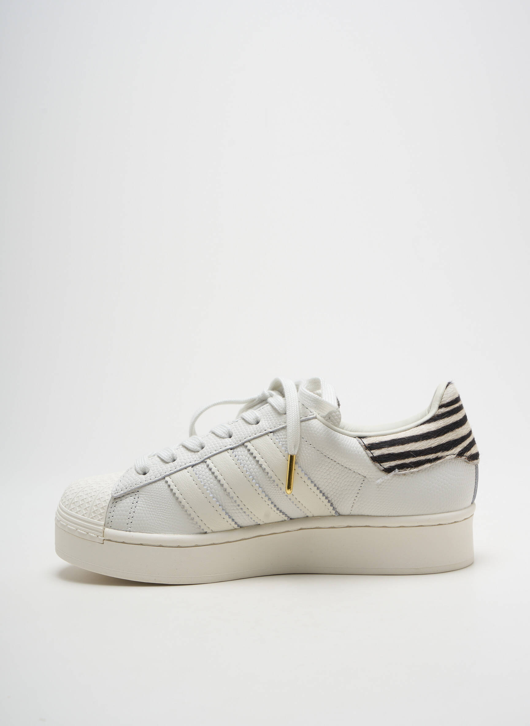 Bėgimo bateliai apvalus mygtukas plokščias kulnas iki 3 cm baltas ADIDAS moteris