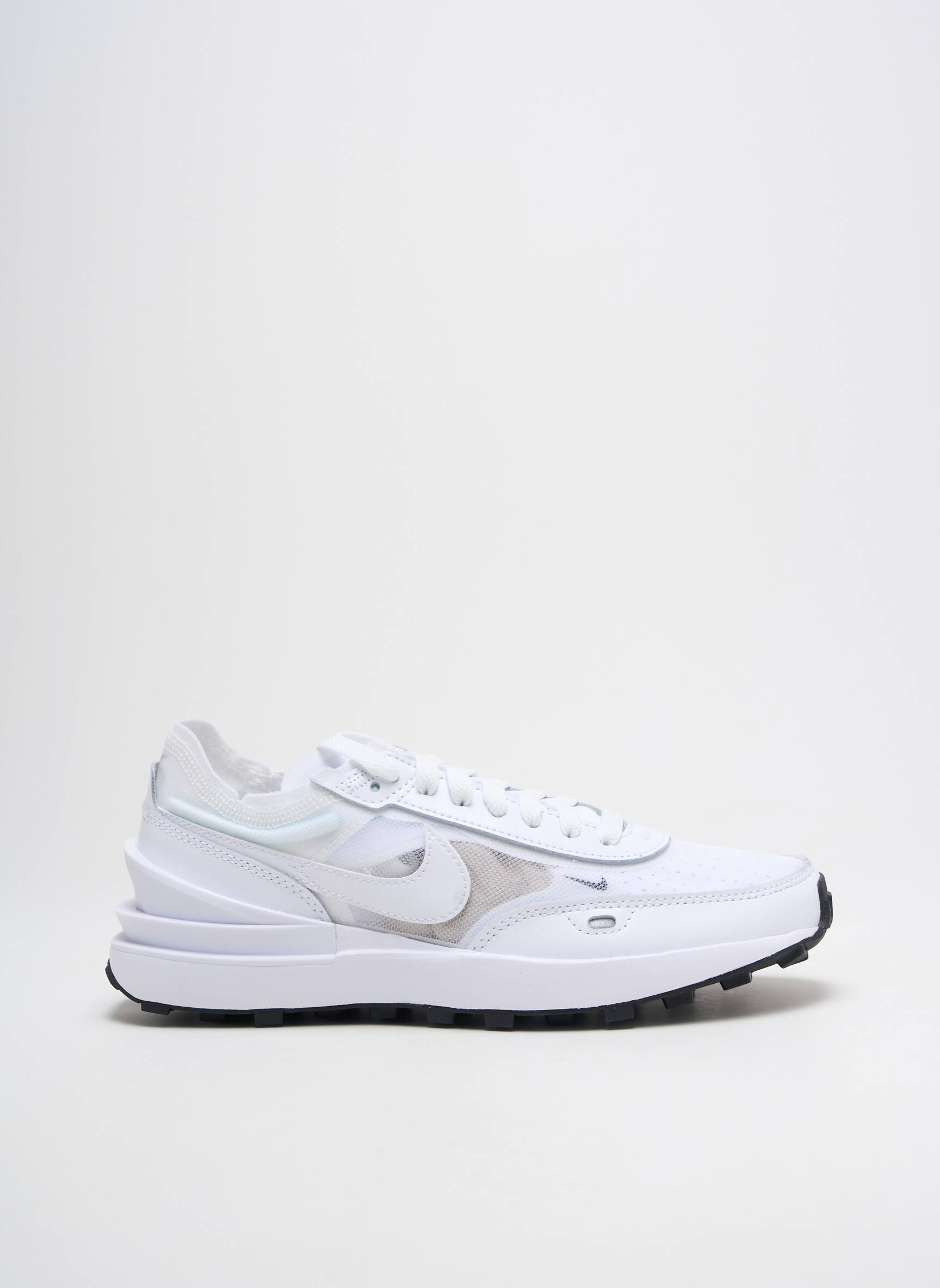Bėgimo bateliai apvalus mygtukas plokščias kulnas iki 3 cm baltas NIKE moteris