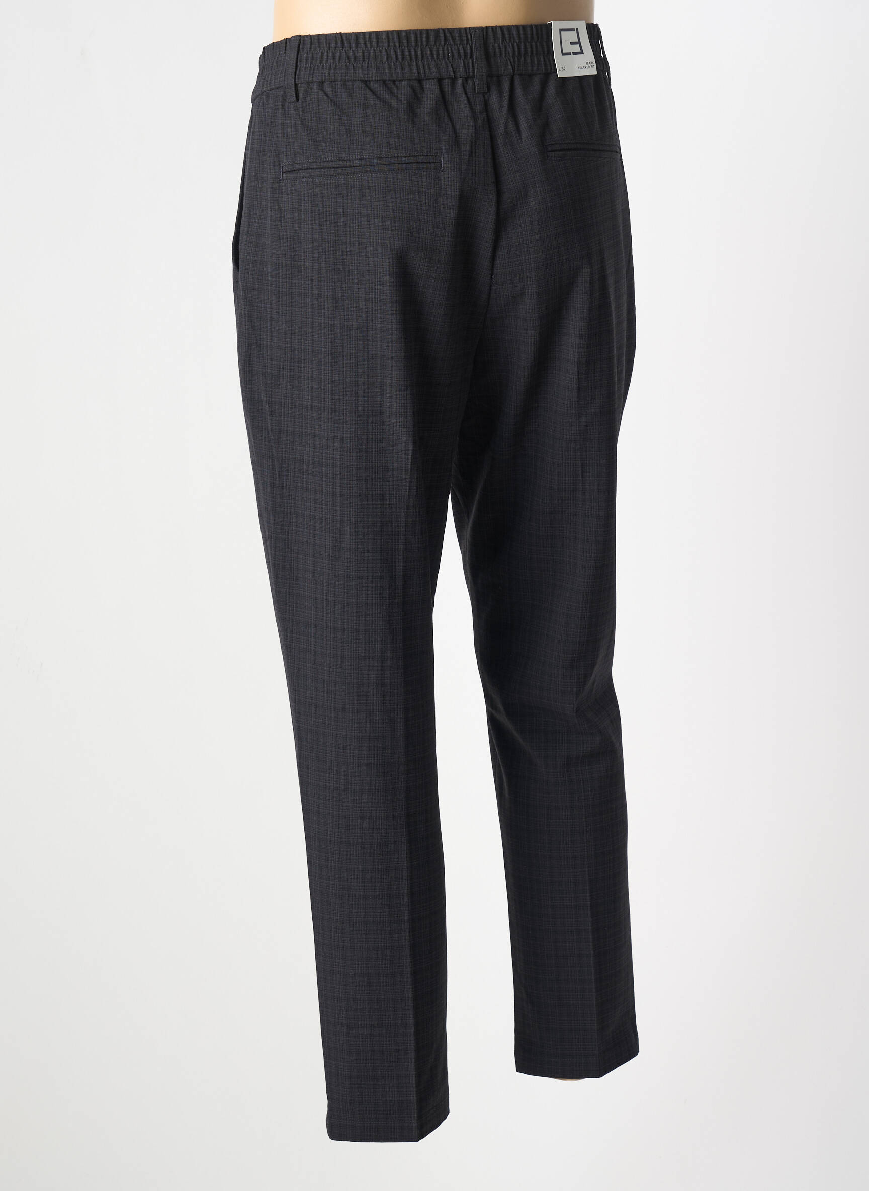 Chino kelnė popelinos audinys, kuris pasižymi lygiu ir tankiu paviršiumi. normala dydis juodas CASUAL FRIDAY vyras