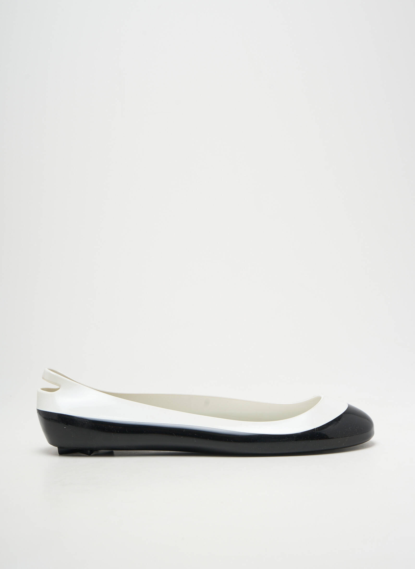 Balerinos lygus medžiaga plokščias kulnas iki 3 cm baltas KARTELL moteris