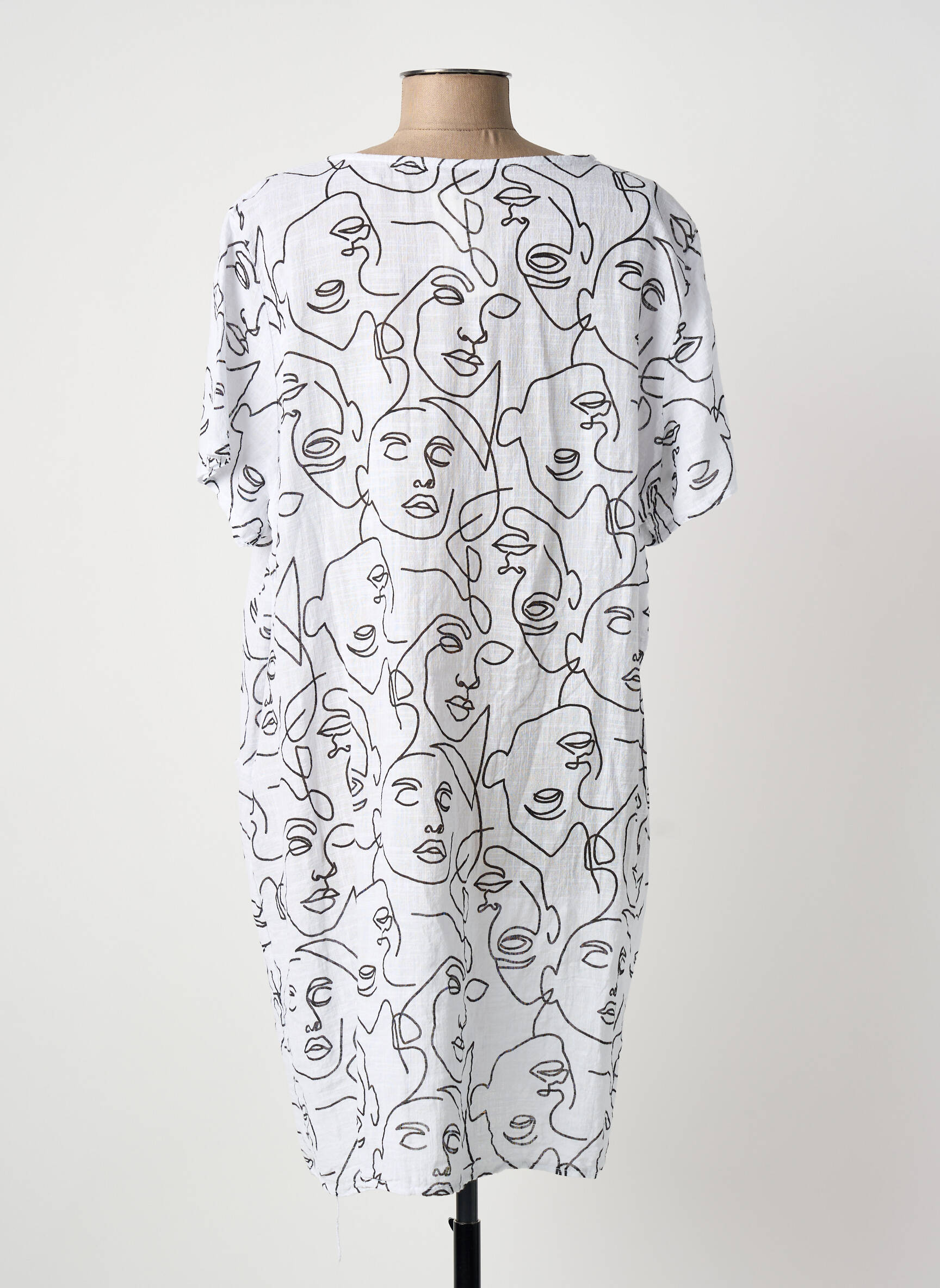 Trumpa suknelė be rankų be rankų baltas NEW COLLECTION moteris