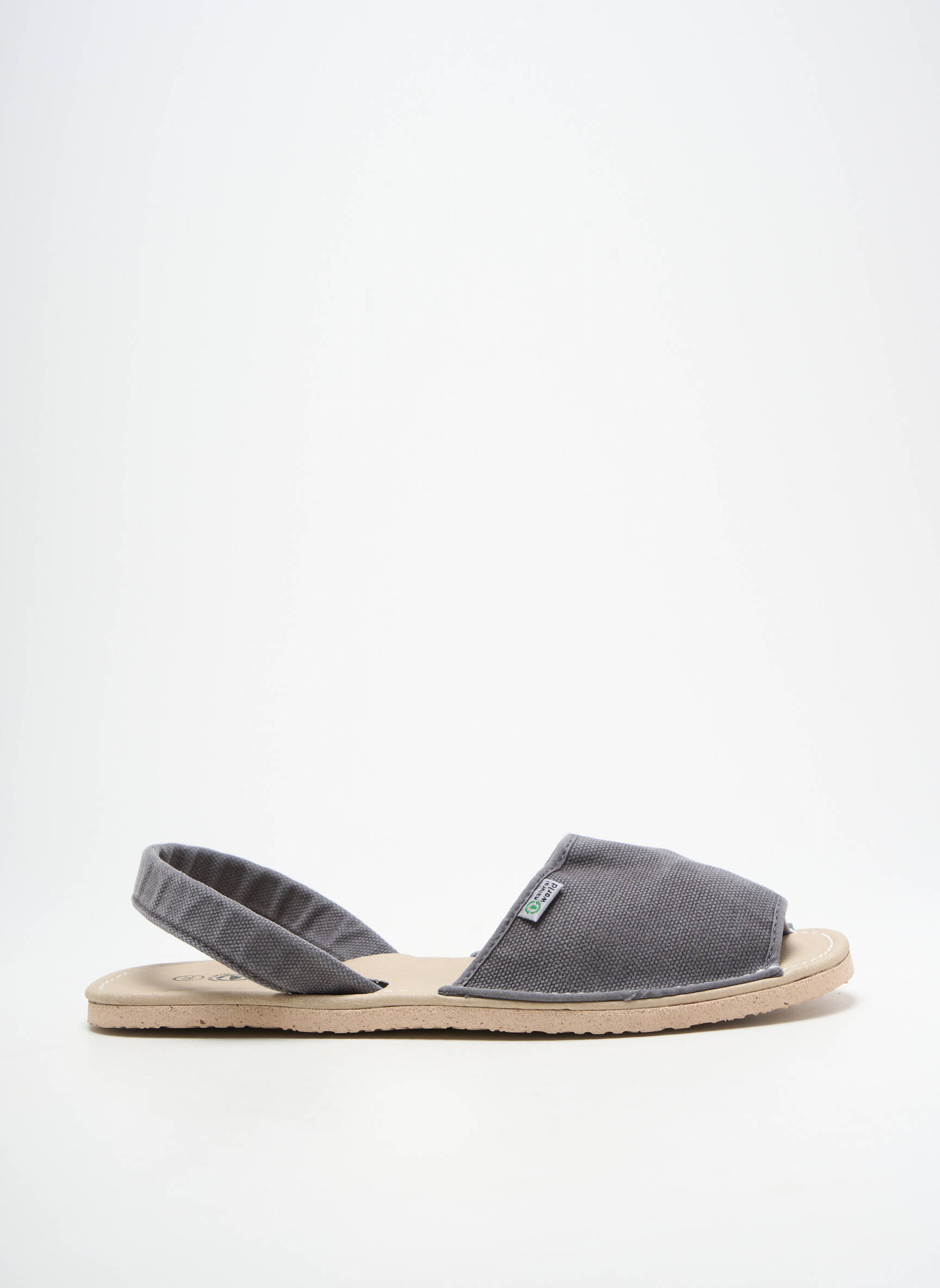 Sandalai/nu pėdos atvira pabaiga plokščias kulnas iki 3 cm pilka NATURAL WORLD moteris