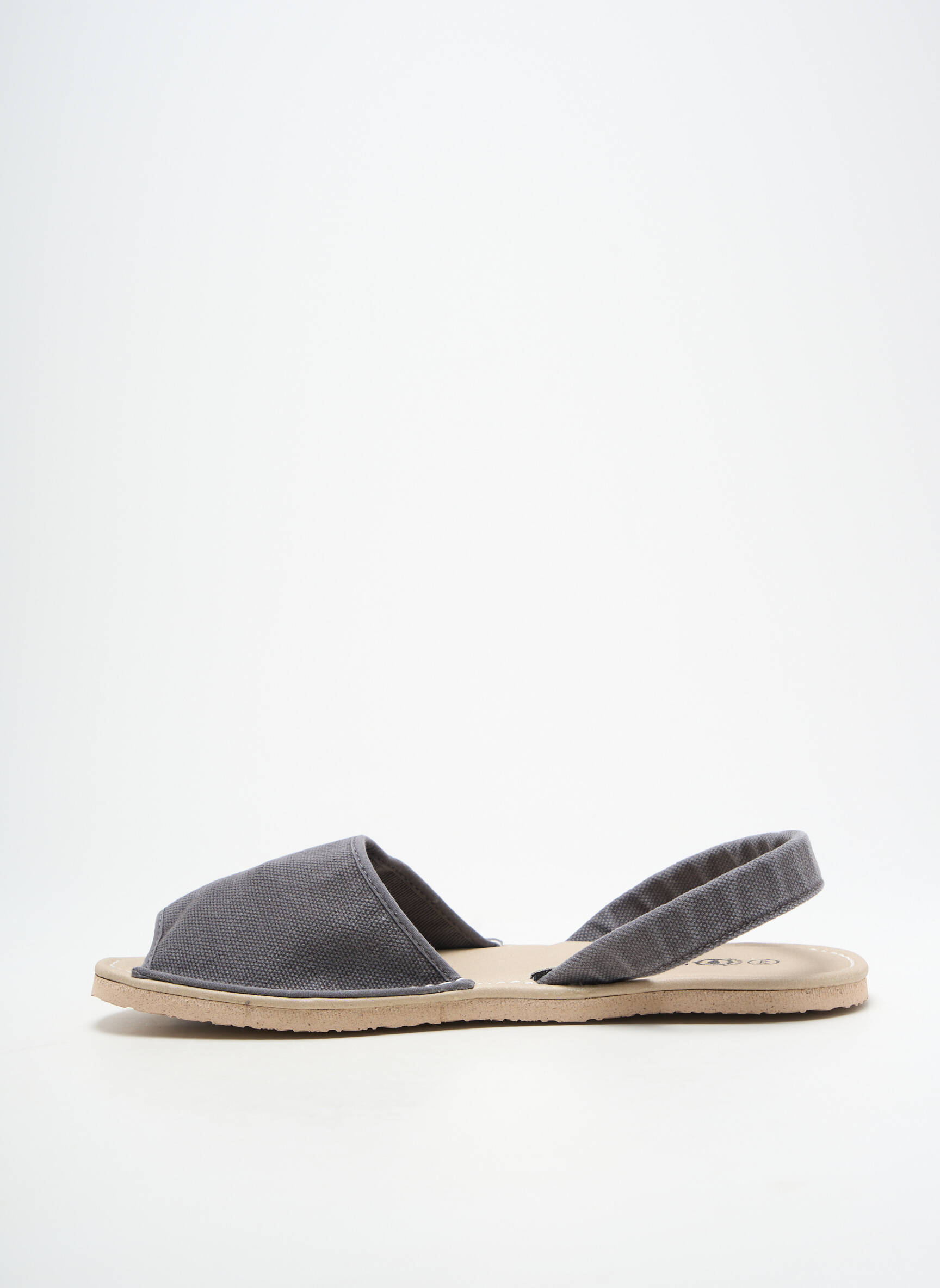 Sandalai/nu pėdos atvira pabaiga plokščias kulnas iki 3 cm pilka NATURAL WORLD moteris