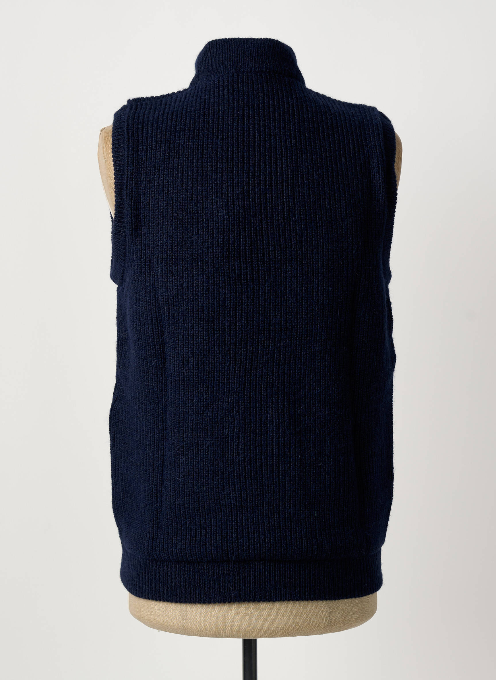 Be rankovių liemenė centrinė iškirptė mėlyna ANONYM APPAREL vyras